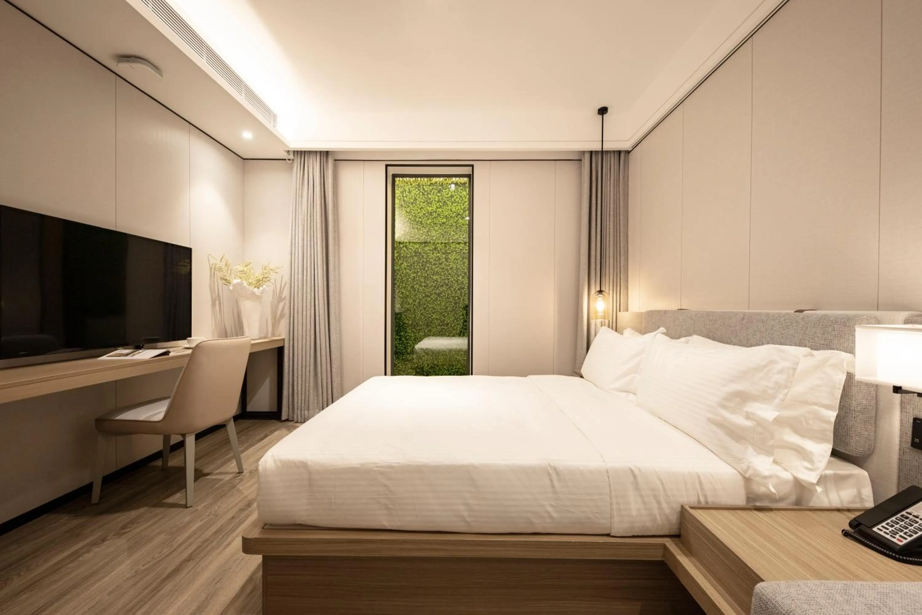 Photo of the whole room, Bed in CM Serviced Apartment Shenzhen Dongmen