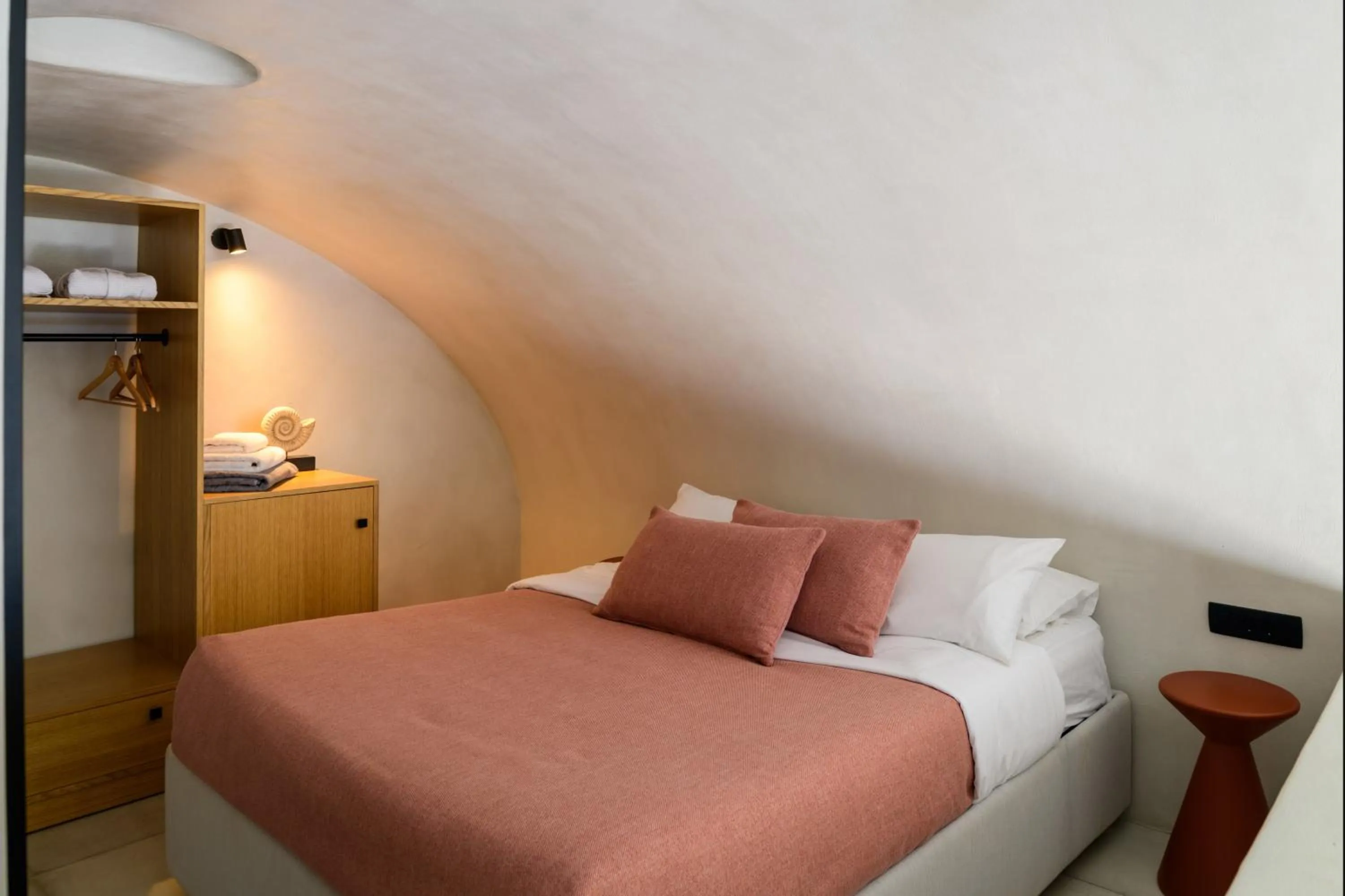 Bed in Andromeda Villas & Spa Resort