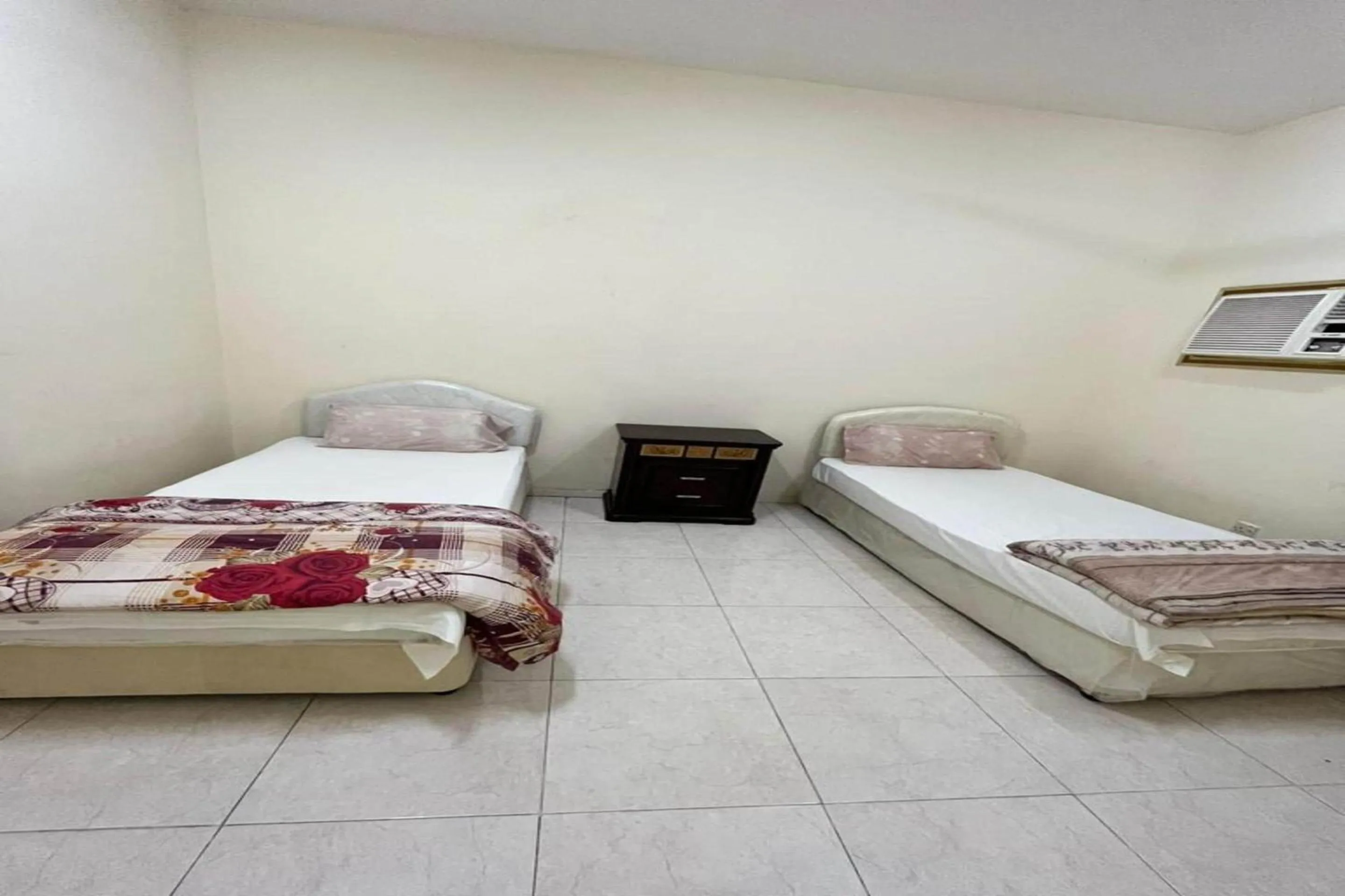 Bedroom, Bed in Super OYO 149 Bait Al Ghubaira Furnished Flat