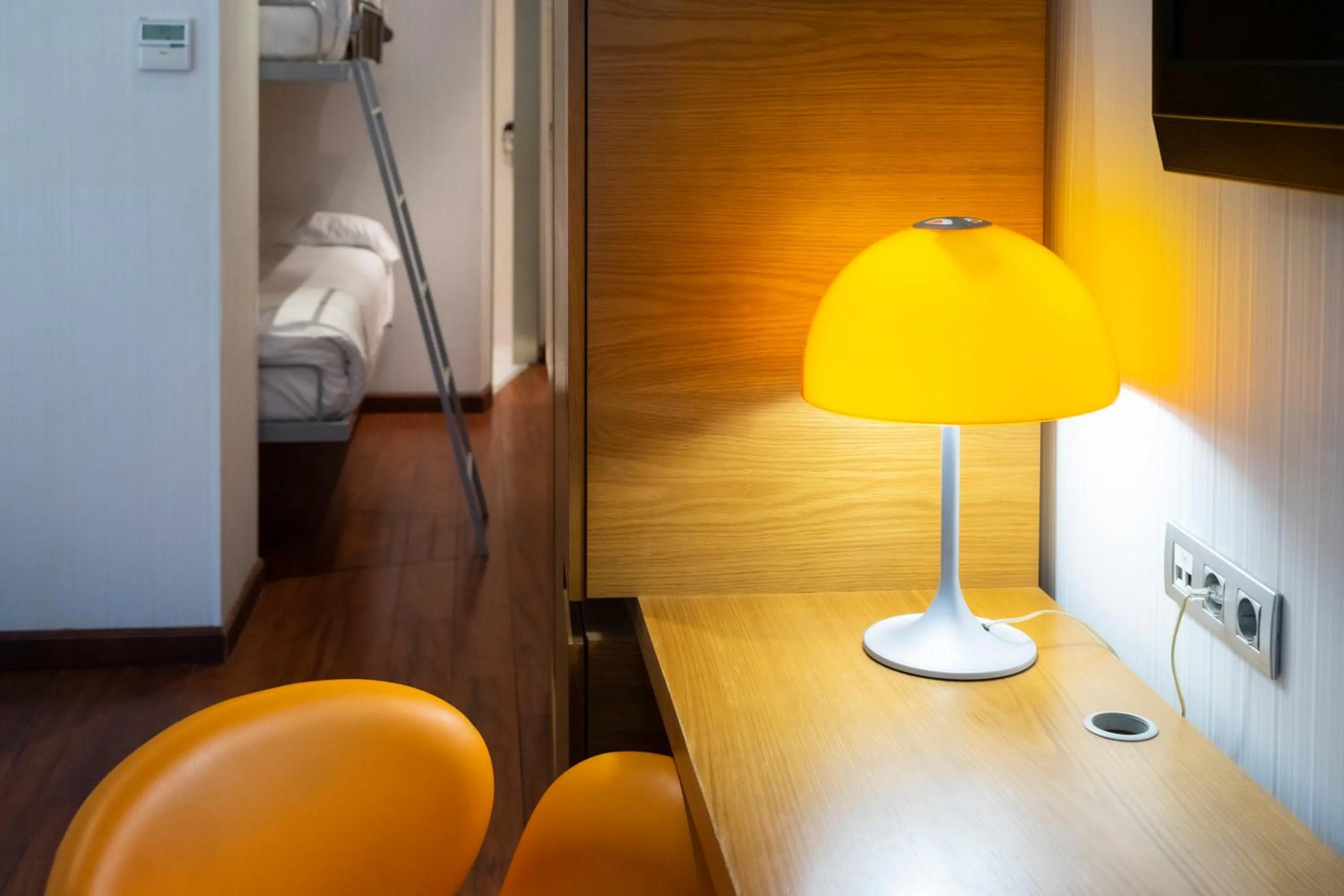 Bedroom, Bed in Petit Palace Plaza Málaga