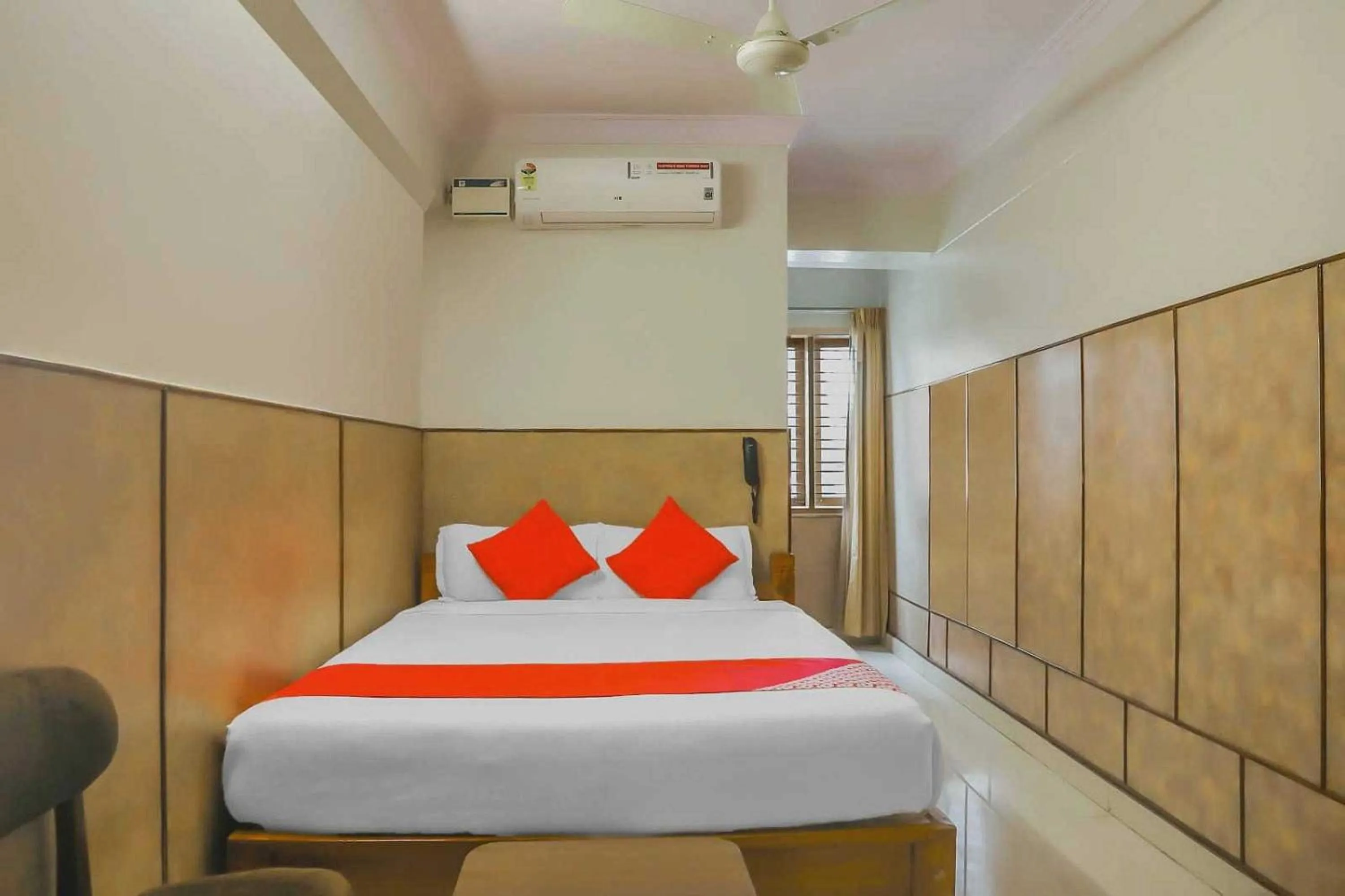 Bedroom, Bed in Hotel O Sai Vishram