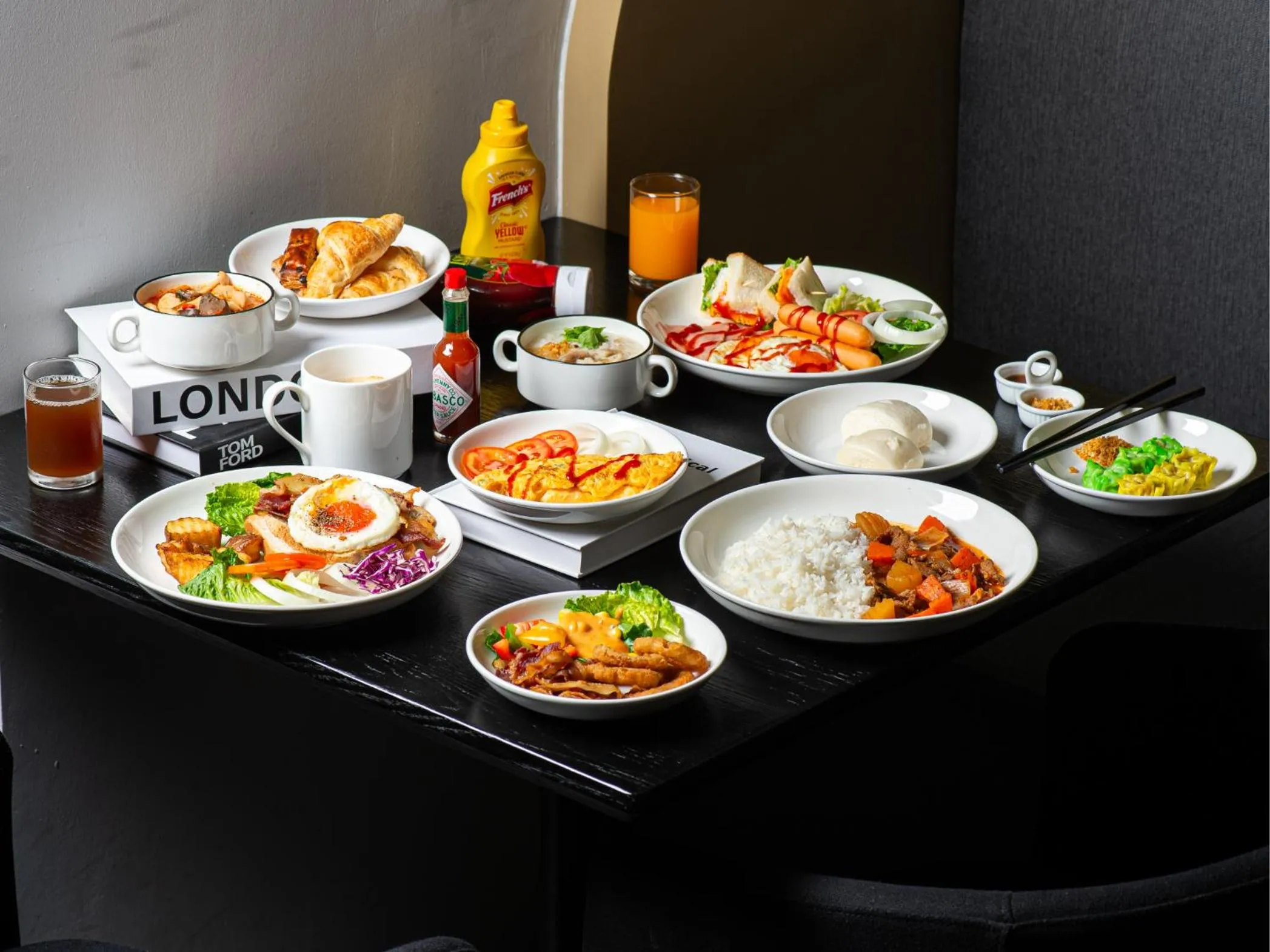 Restaurant/places to eat in Best Western Ratchada Hotel