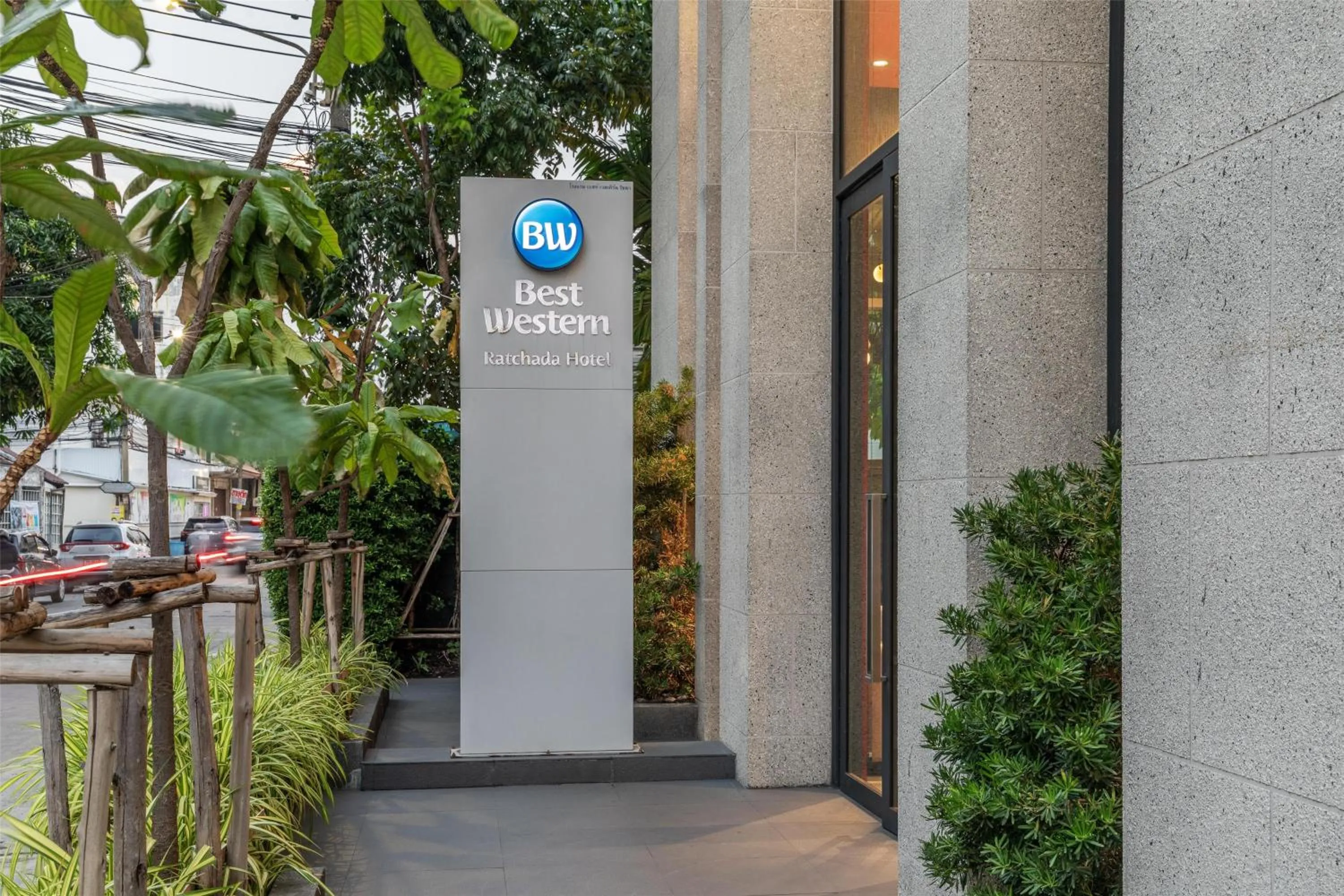 Property building in Best Western Ratchada Hotel