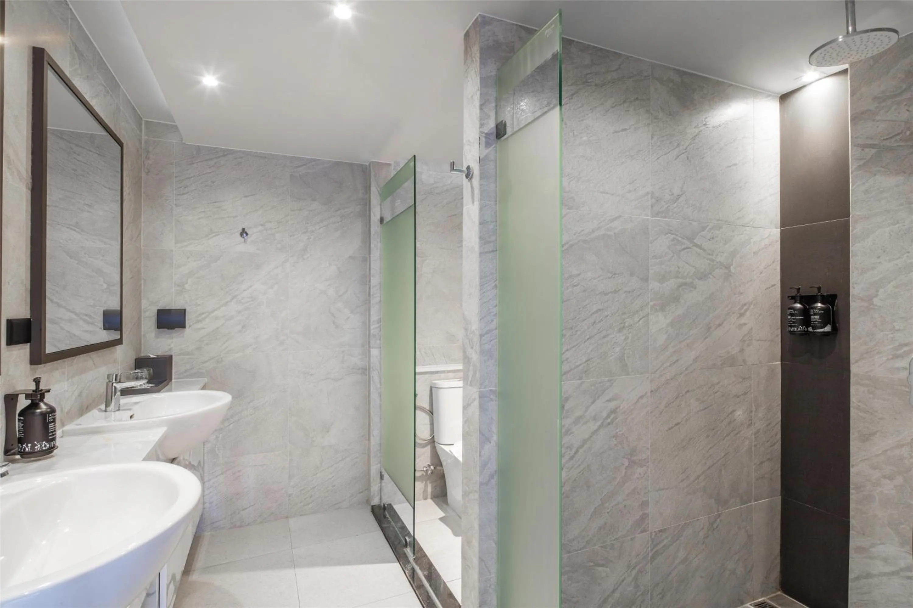 Bedroom in Best Western Ratchada Hotel