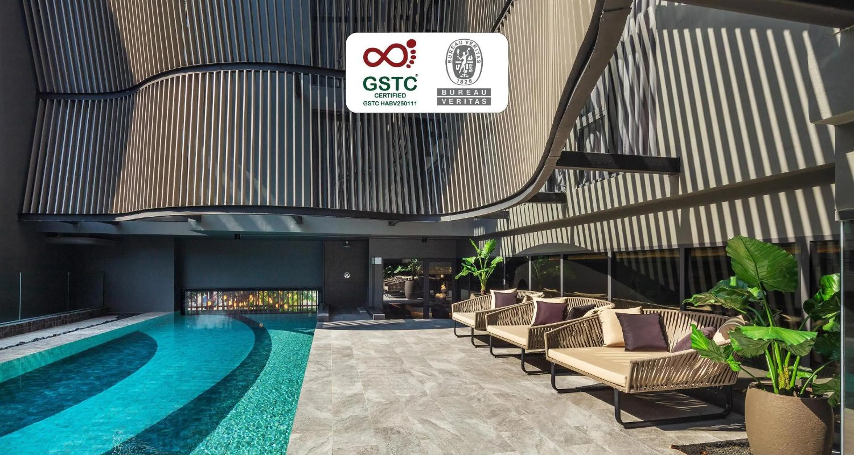 Pool view in Best Western Ratchada Hotel