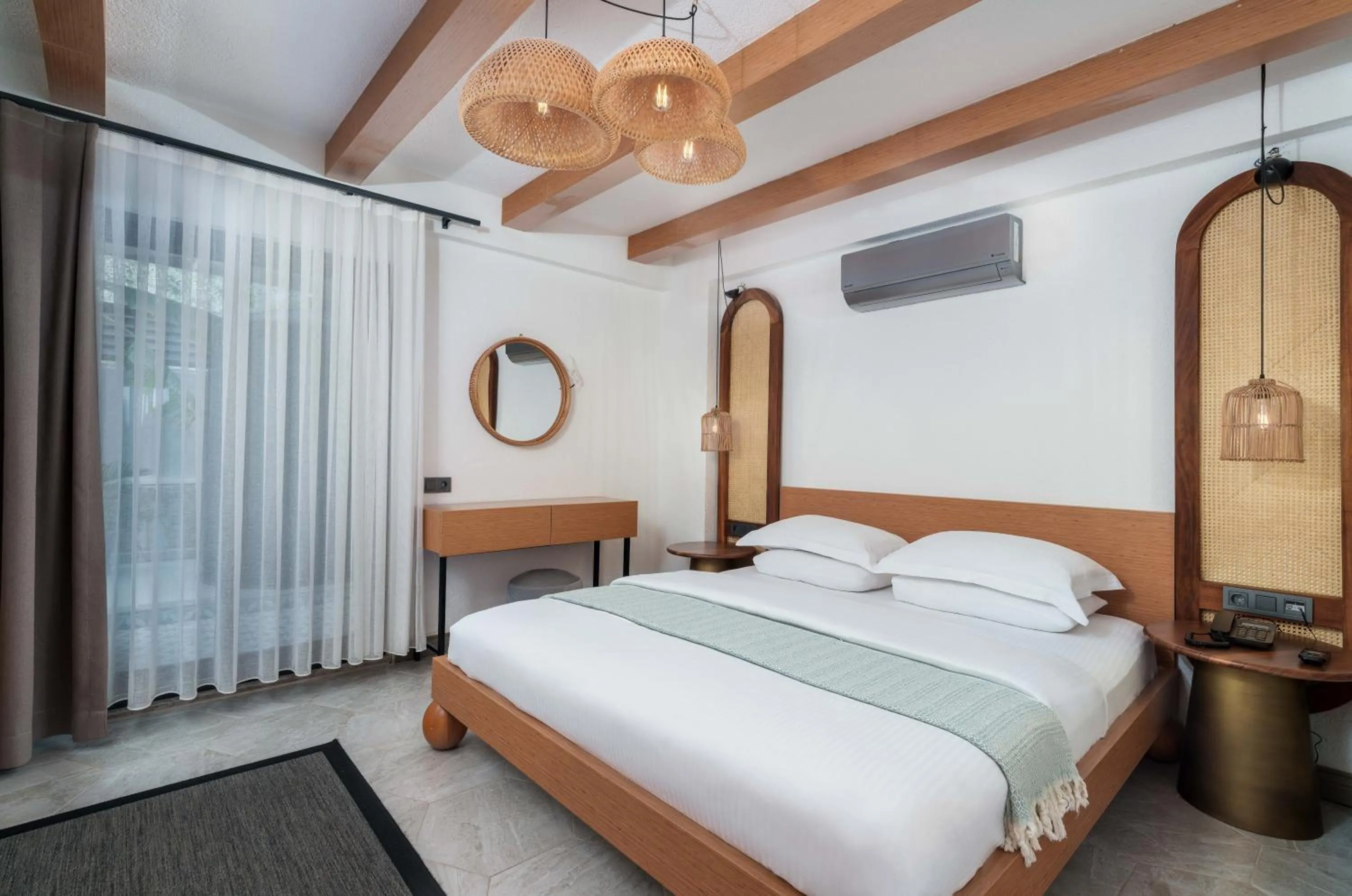 Bedroom, Bed in Lupia Suites