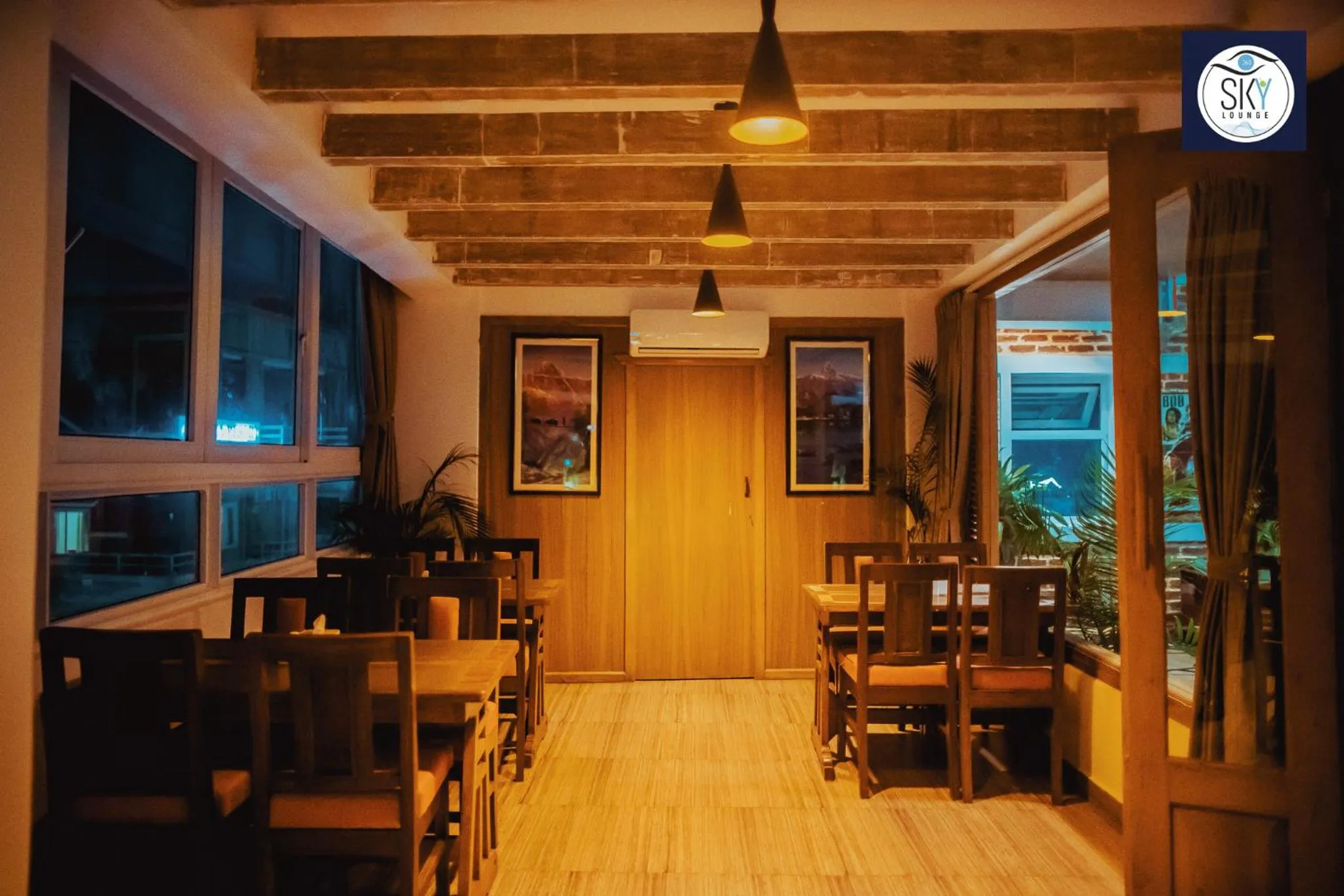 Restaurant/places to eat in Himalayan Glory Inn