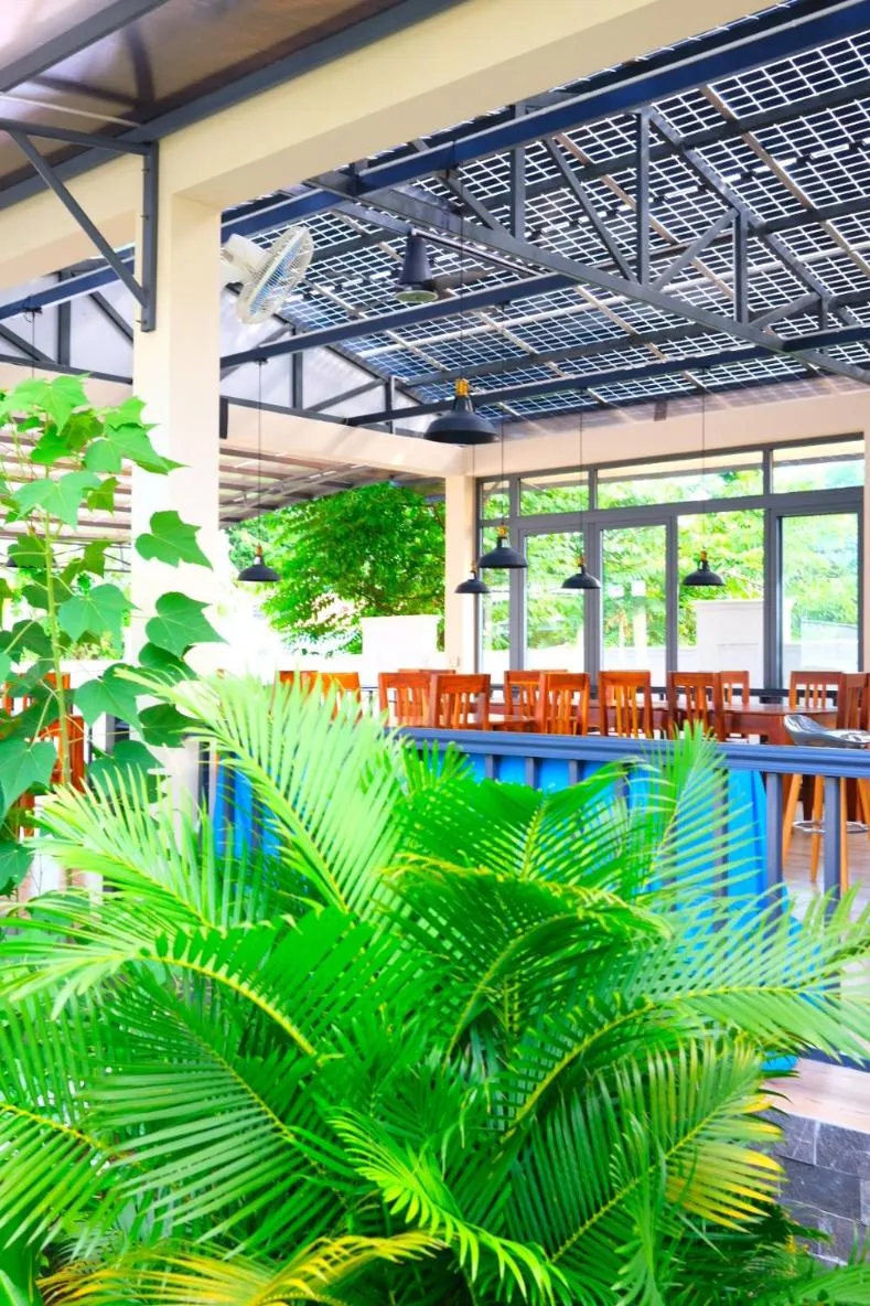 Restaurant/places to eat in LAM BUNGALOW Resort & Spa