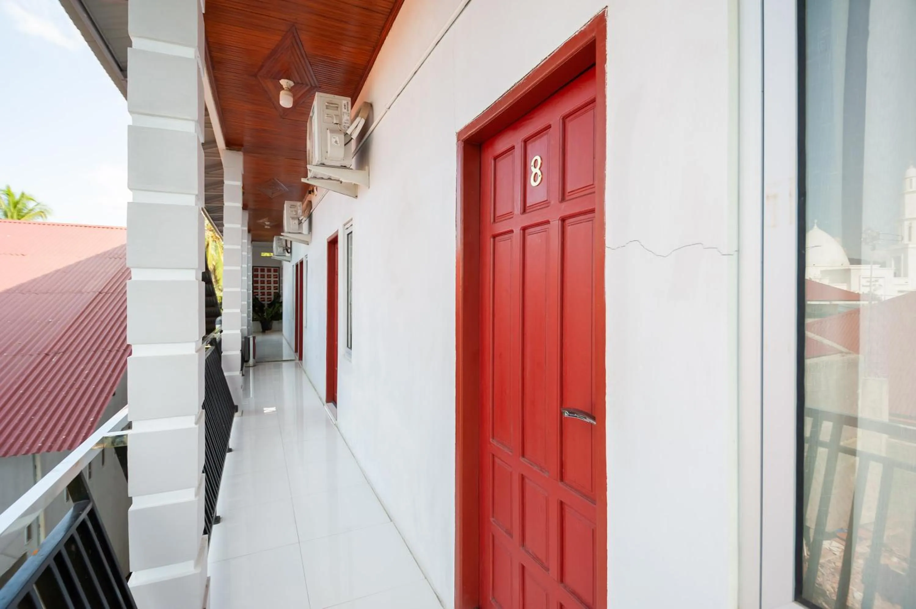 Balcony/Terrace in RedDoorz Syariah near RS Tentara Solok