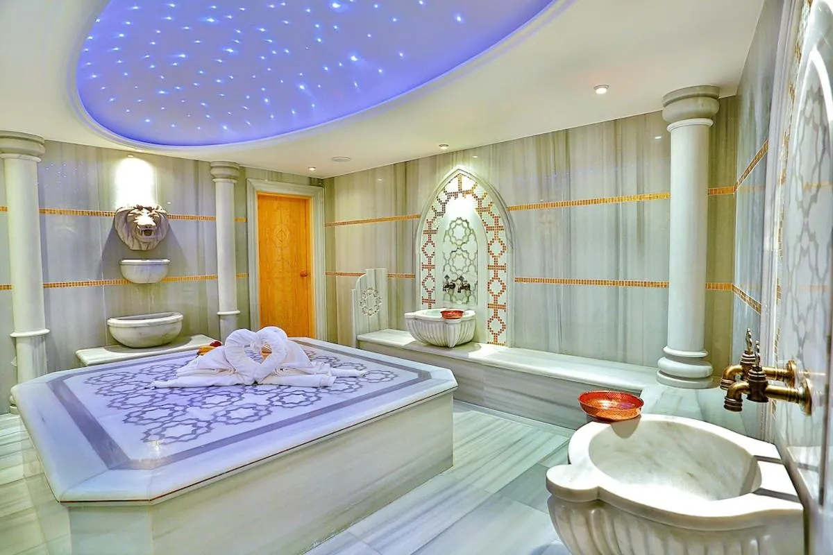 Spa and wellness centre/facilities, Bed in Emirhan Palace Hotel