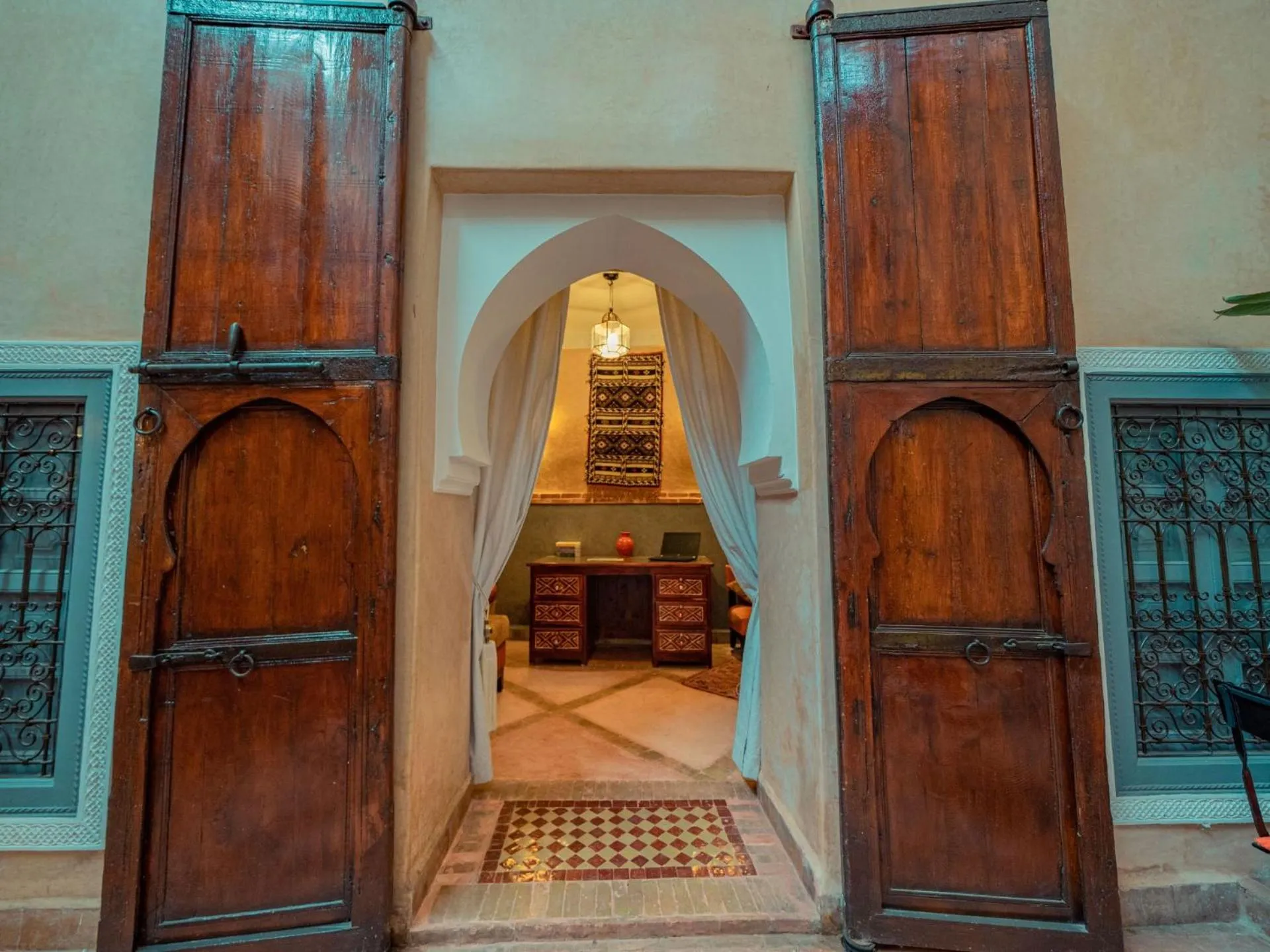 Property building in Riad Azawan