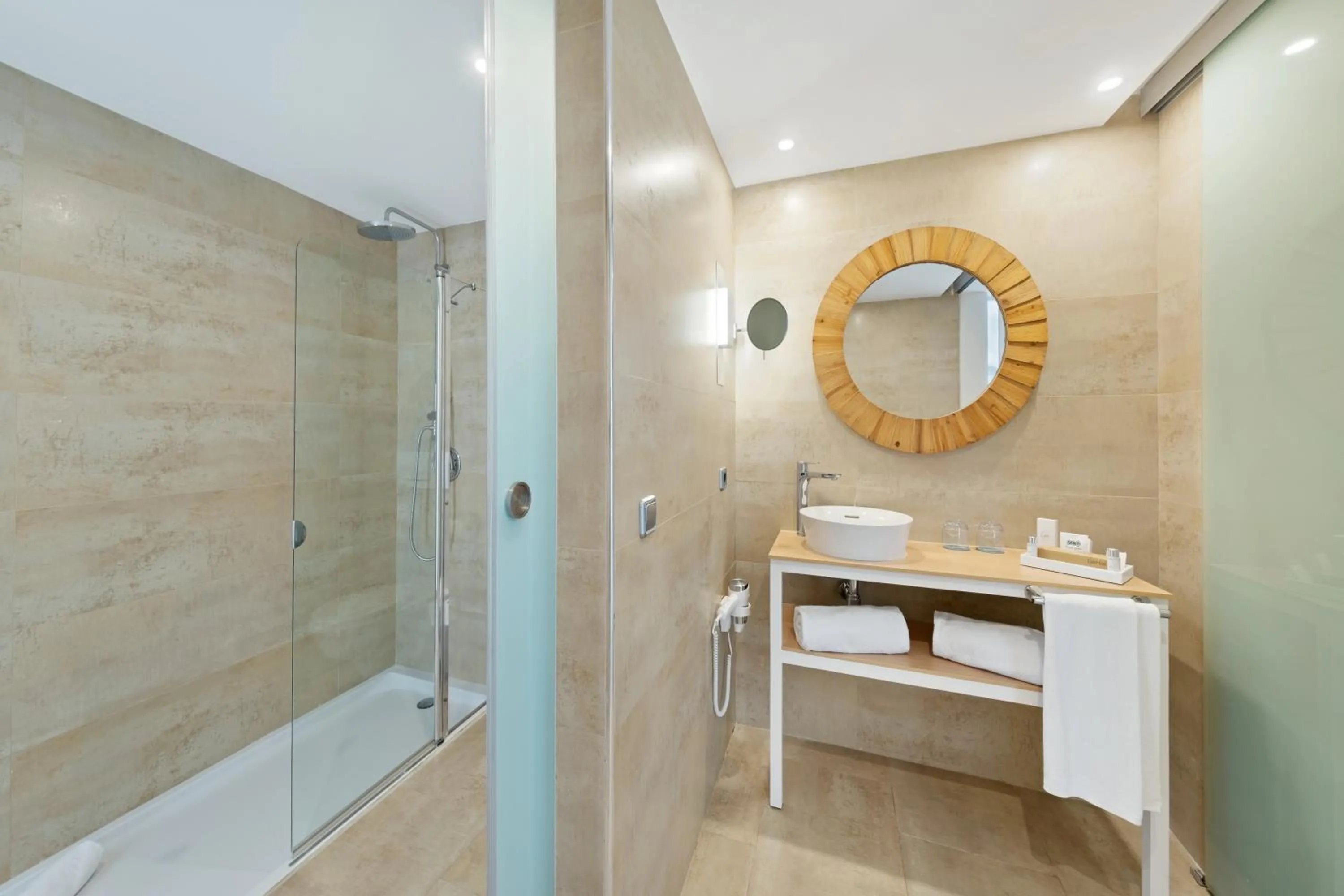 Bathroom in Occidental Cala Viñas