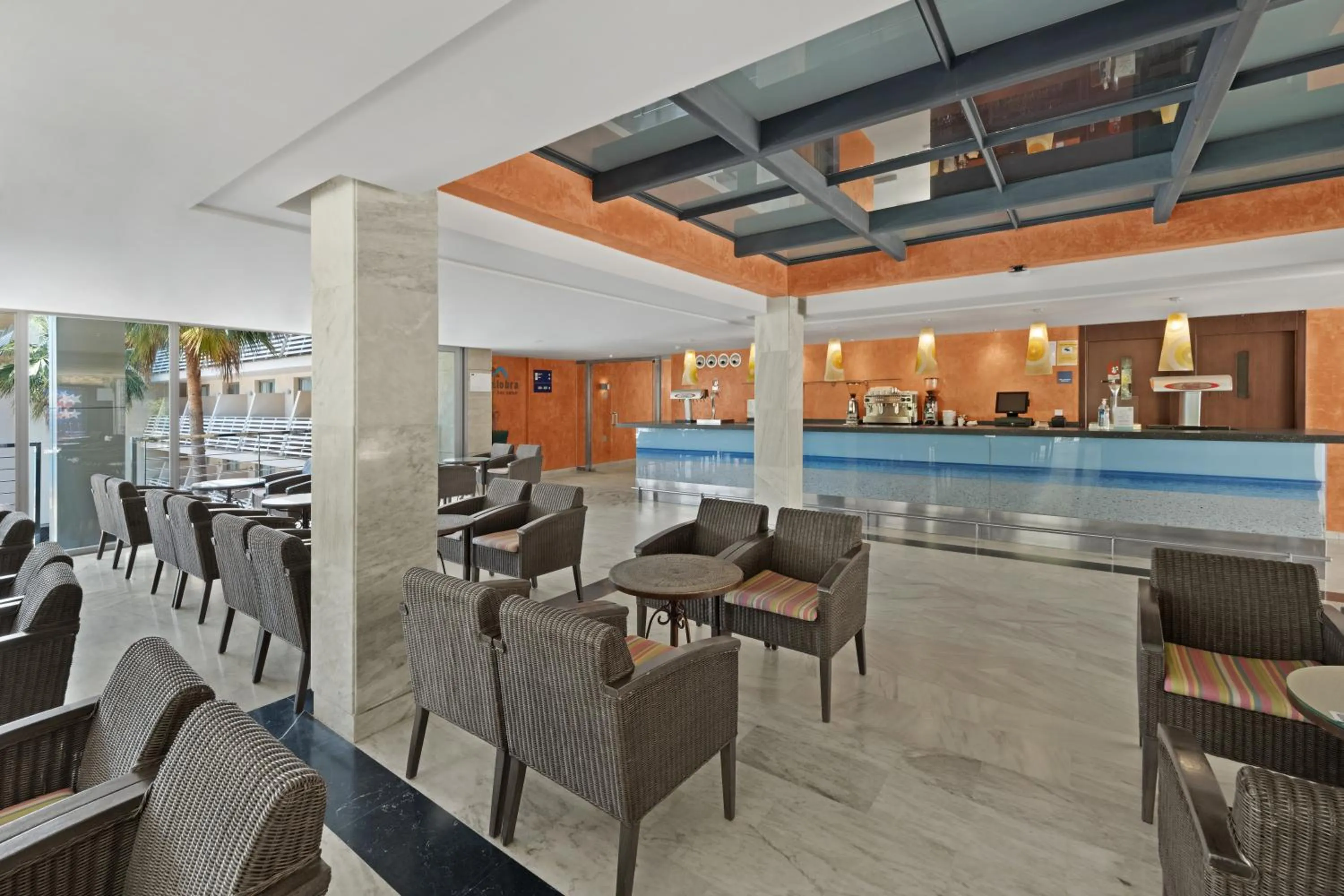 Lounge or bar in Occidental Cala Viñas