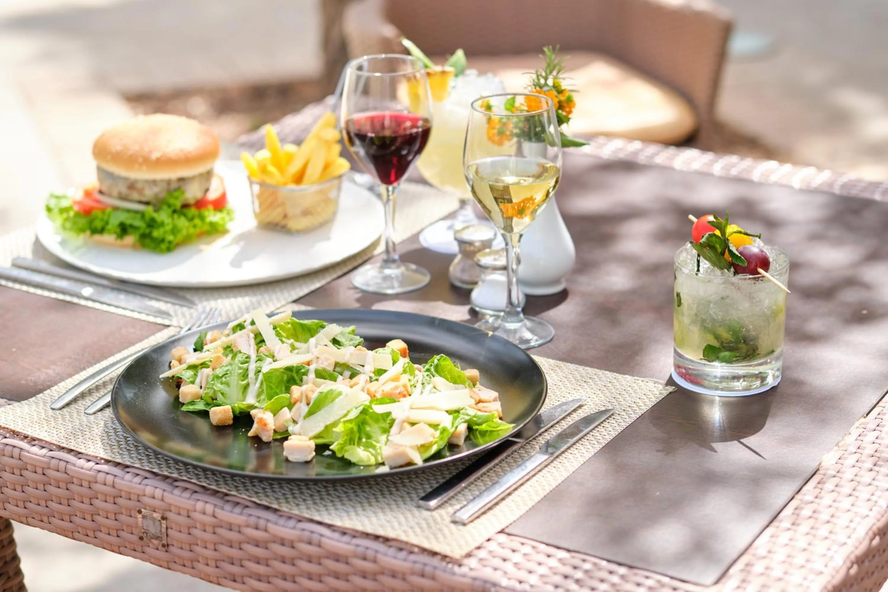 Food in Occidental Cala Viñas