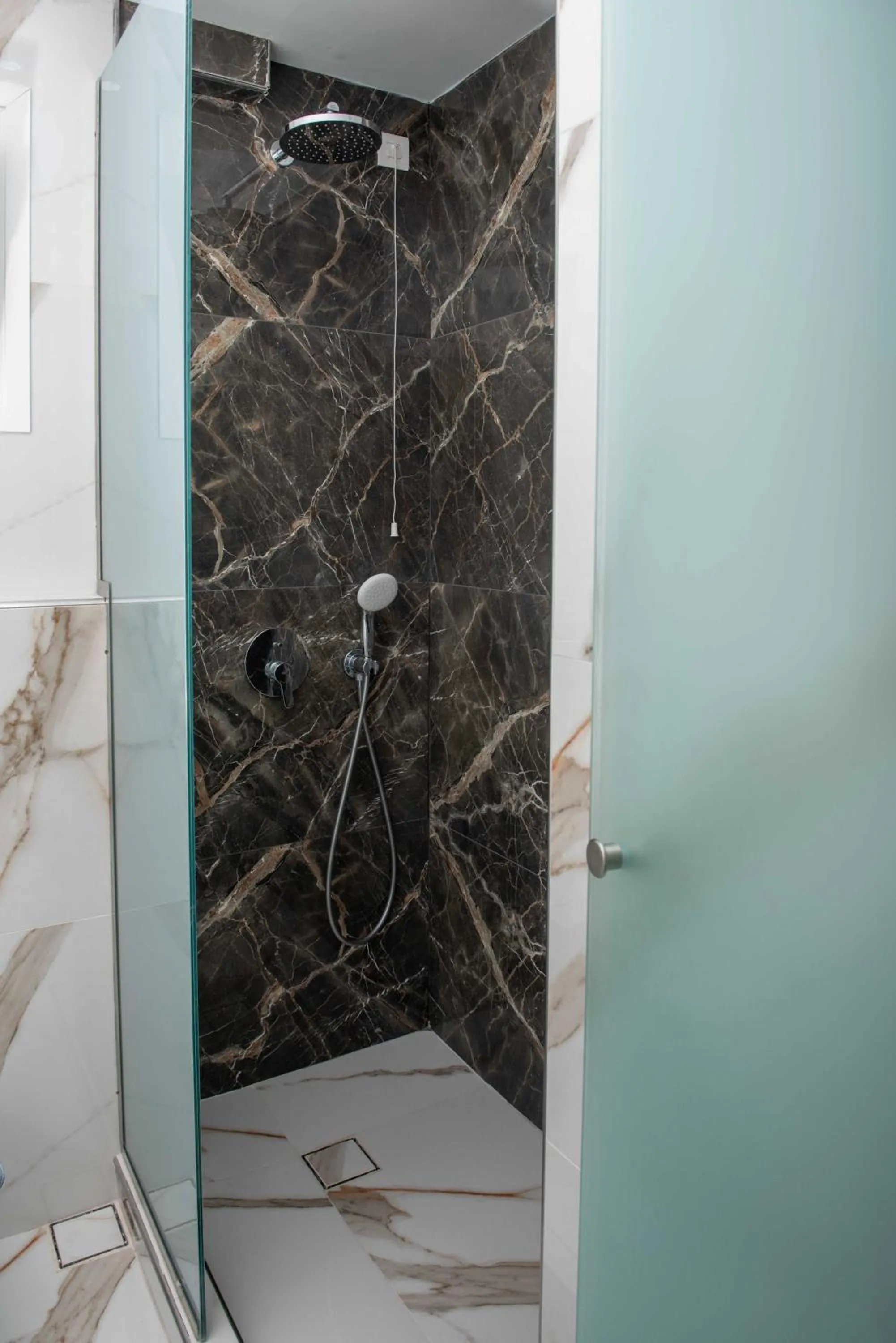 Bathroom in Cyclades Hotel