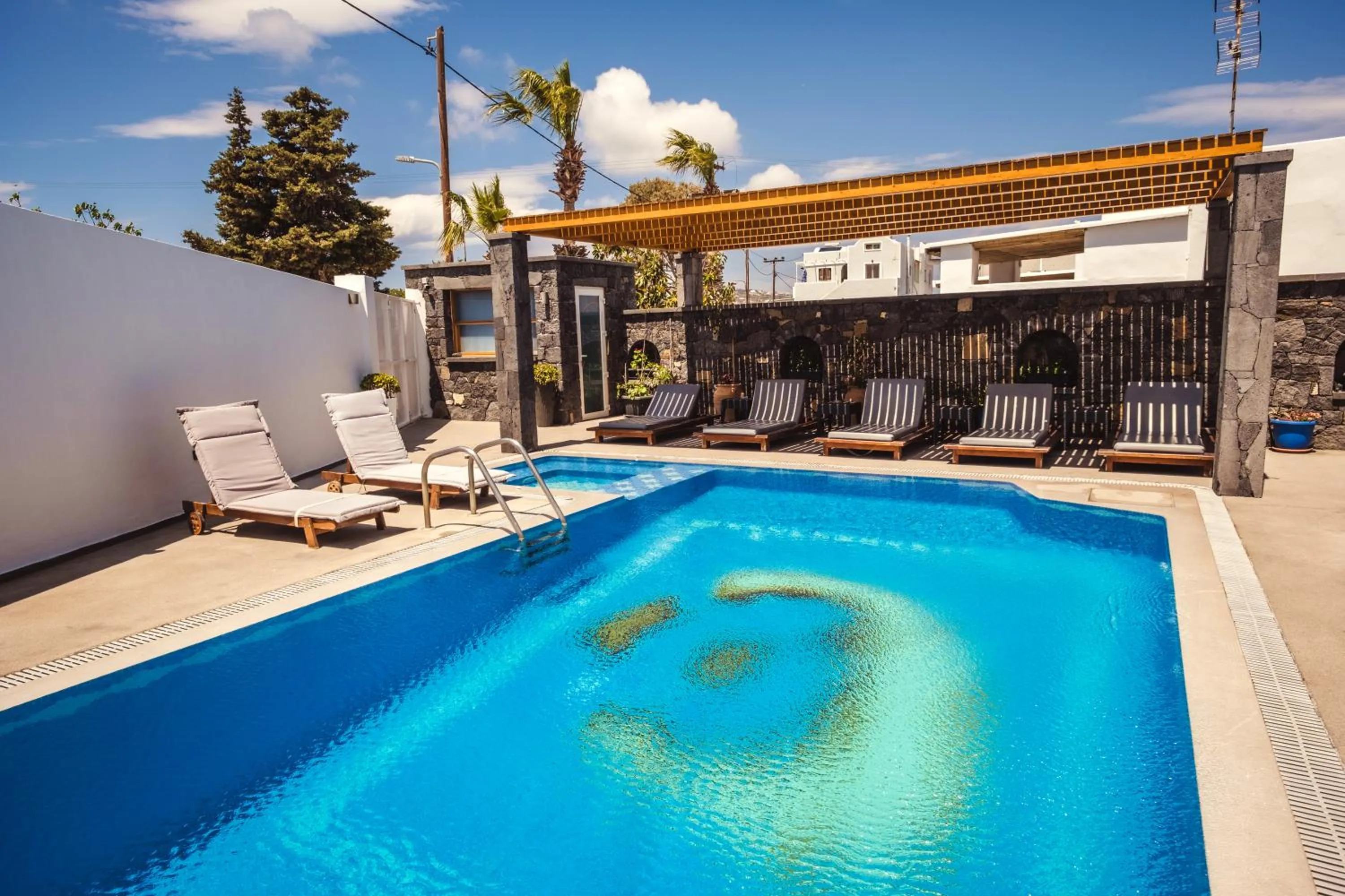 Swimming pool in Cyclades Hotel