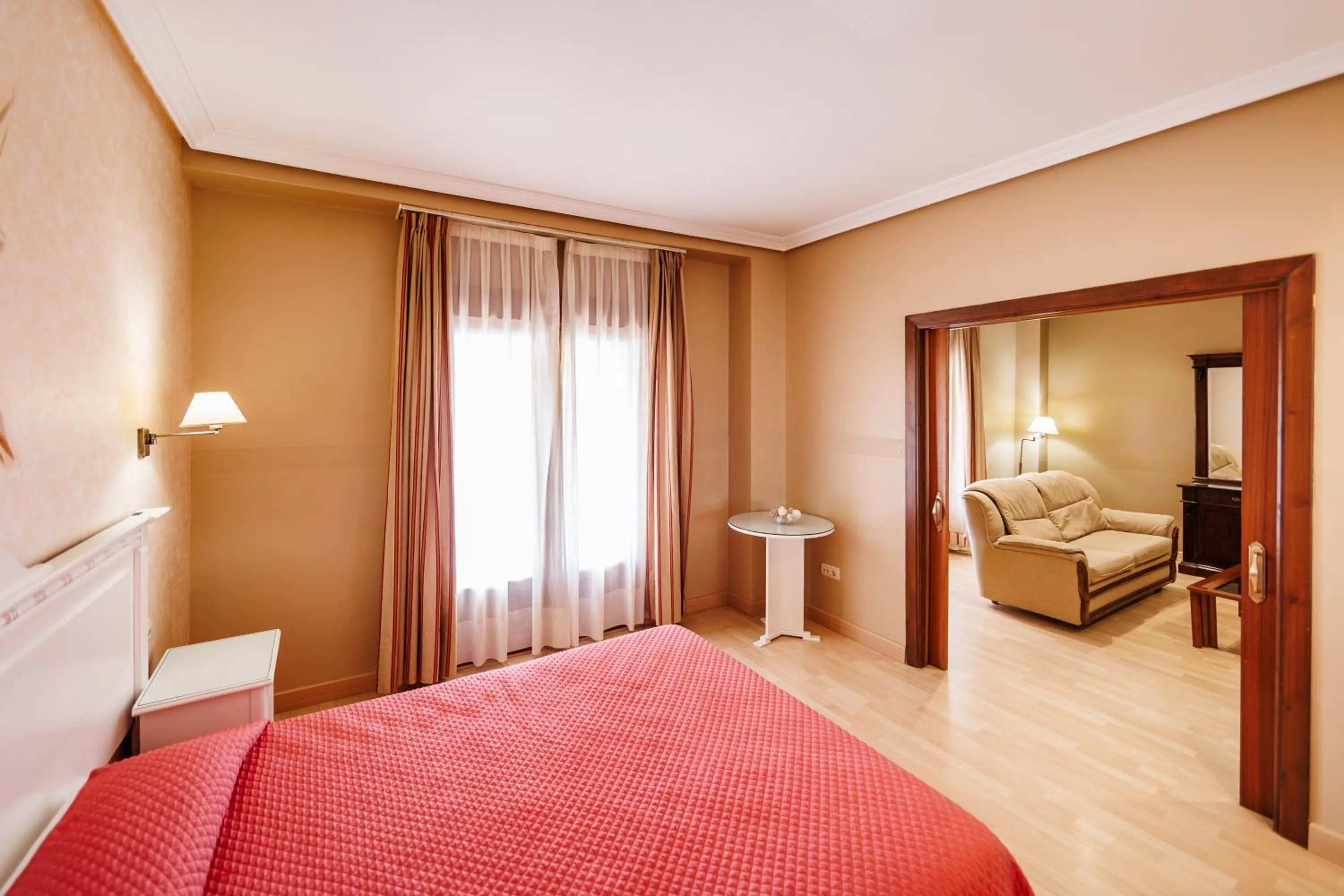 Decorative detail, Bed in Hotel Acosta Vetonia