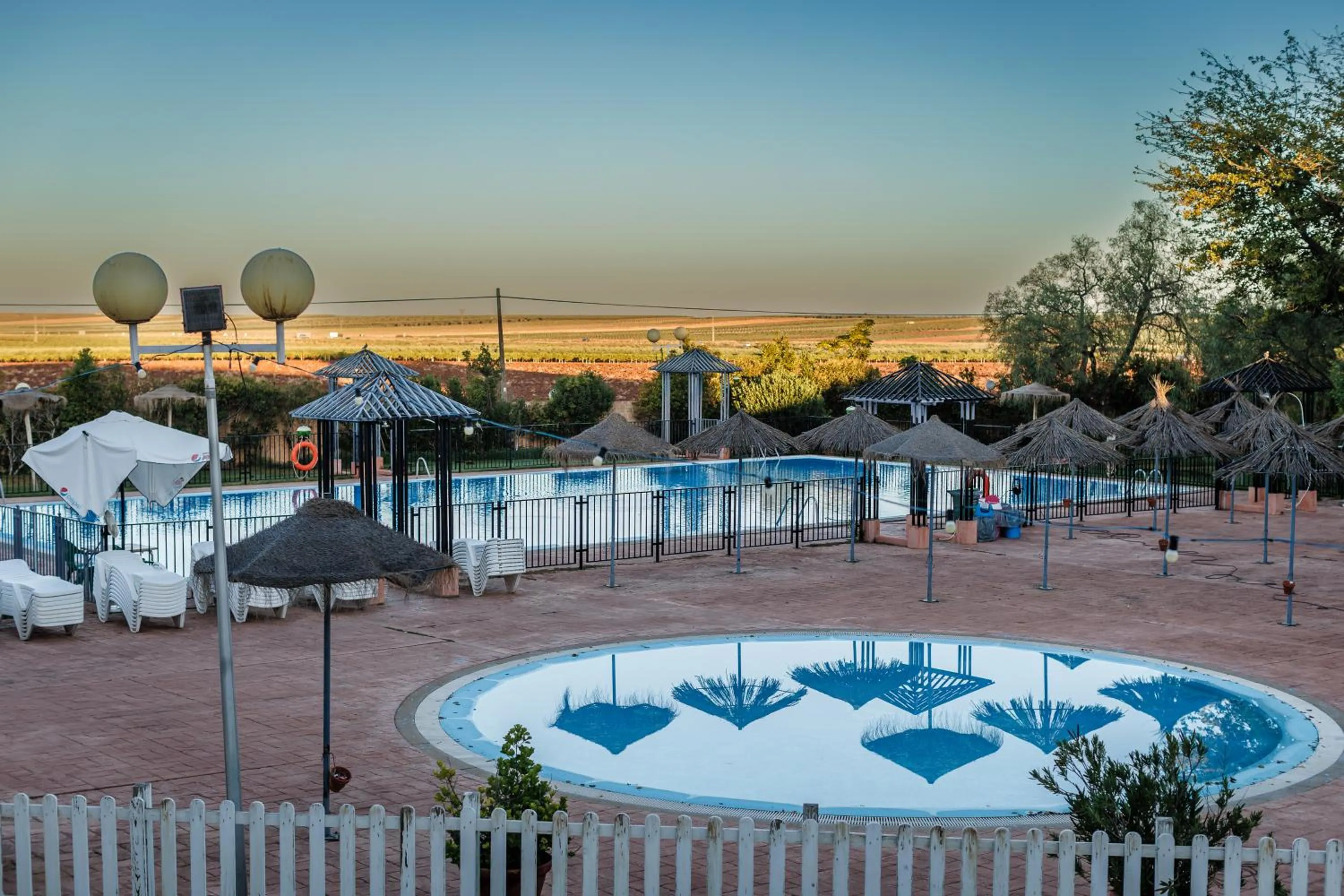 Swimming pool in Hotel Acosta Vetonia