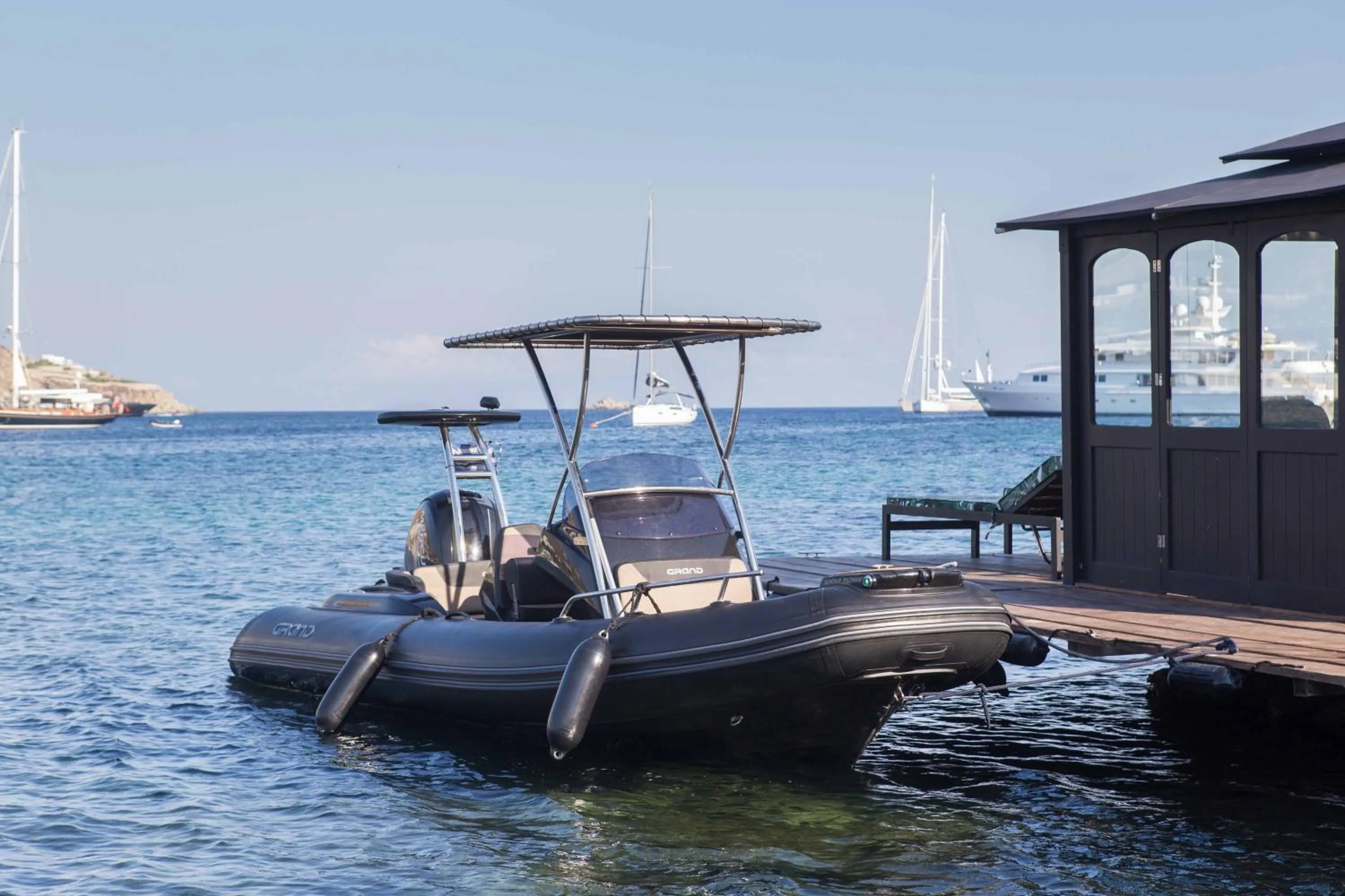 Beach in Kivotos Mykonos - Preferred Hotels & Resorts