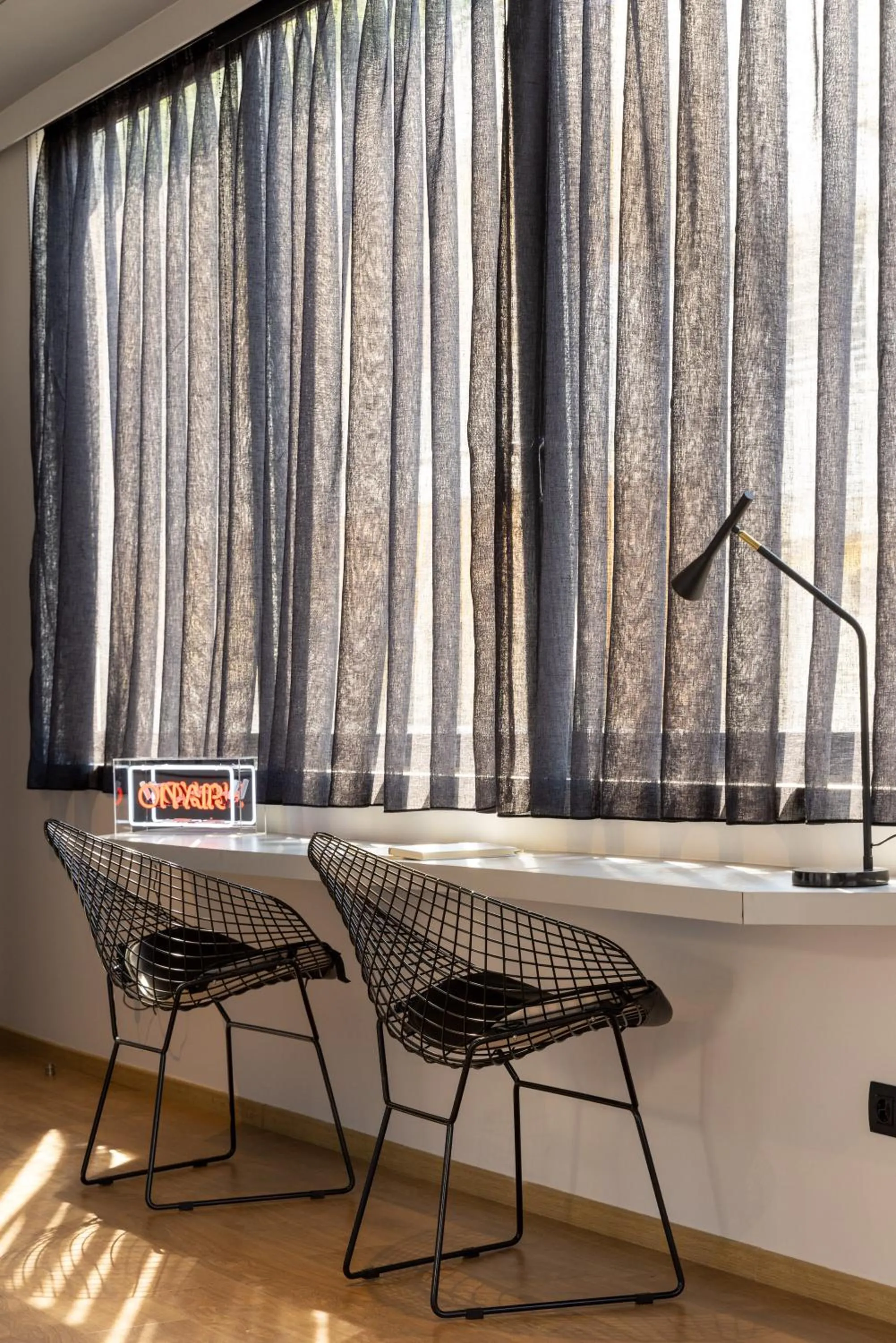 hair dresser in Koniama Acropolis