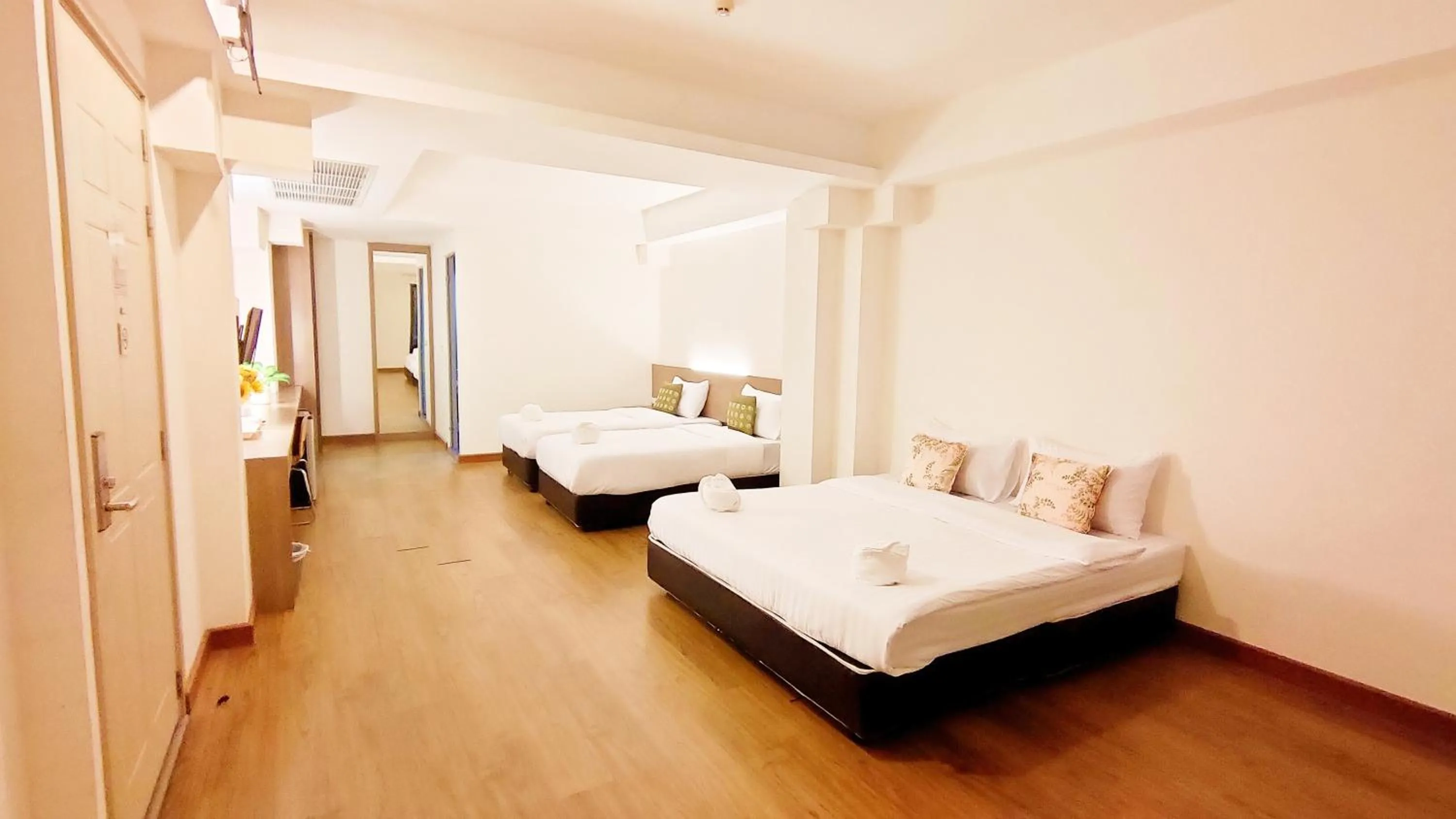 Photo of the whole room, Bed in View Dee BKK Airport Residence