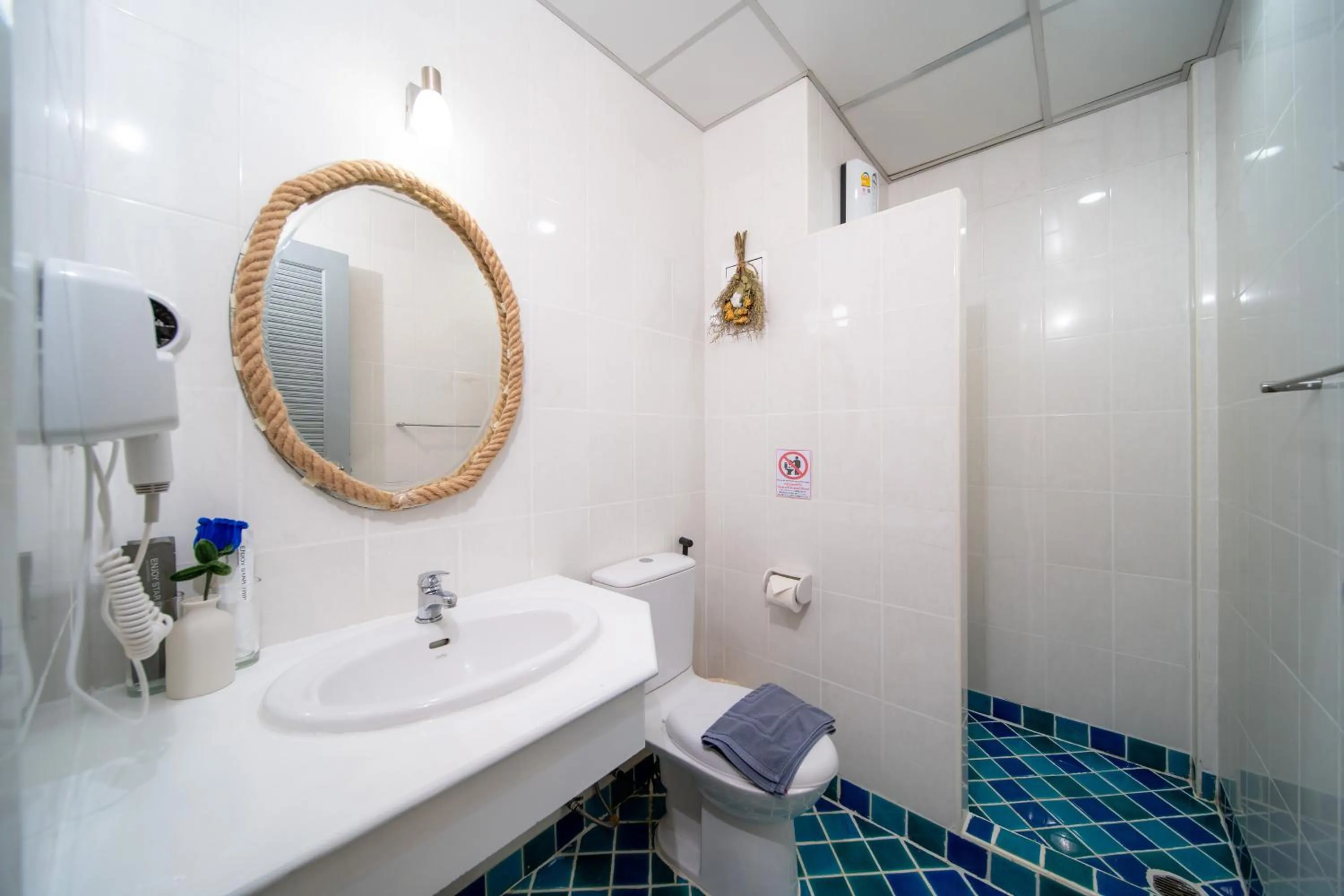 Patong Beach Side Hotel