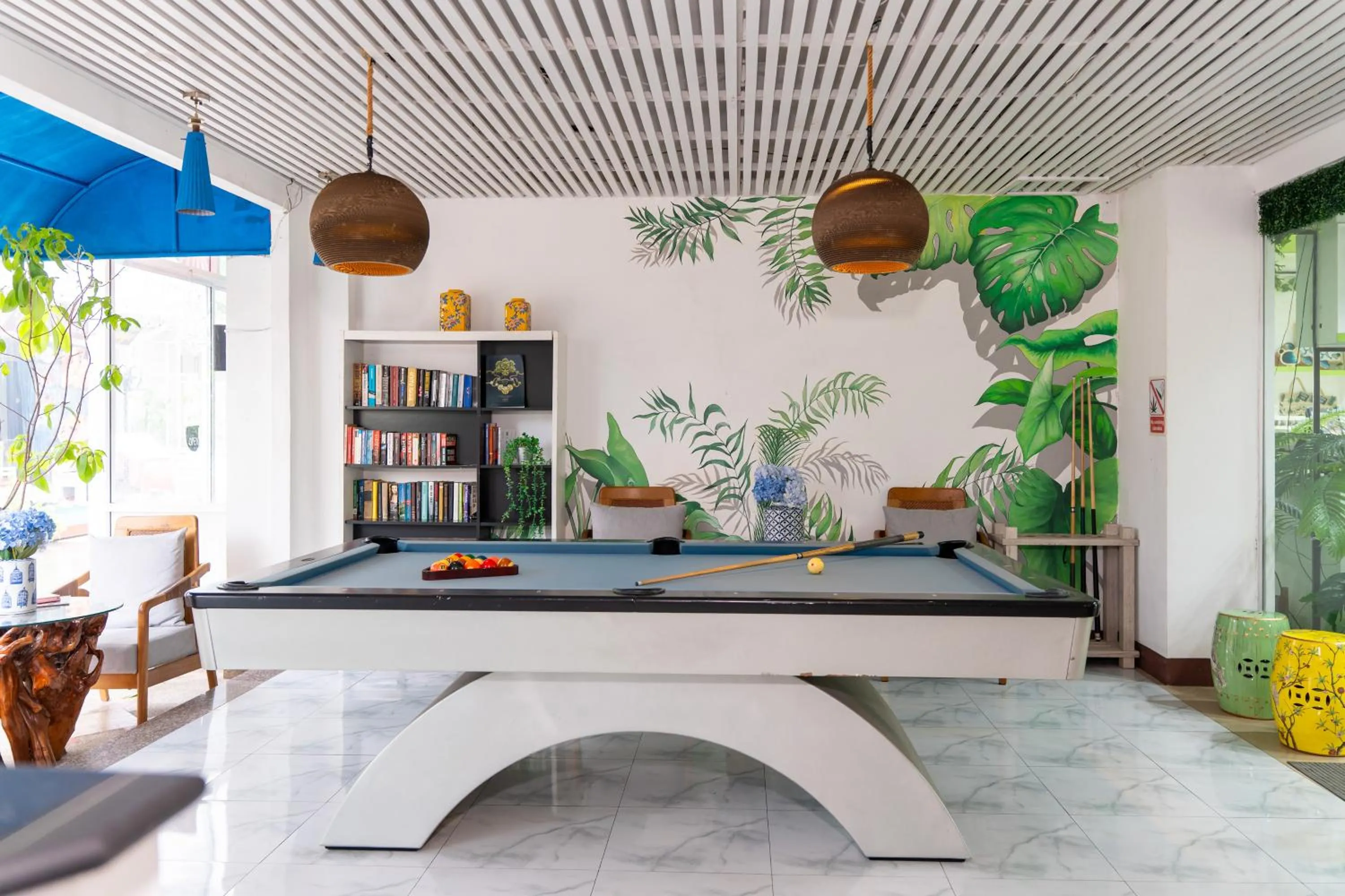 Patong Beach Side Hotel