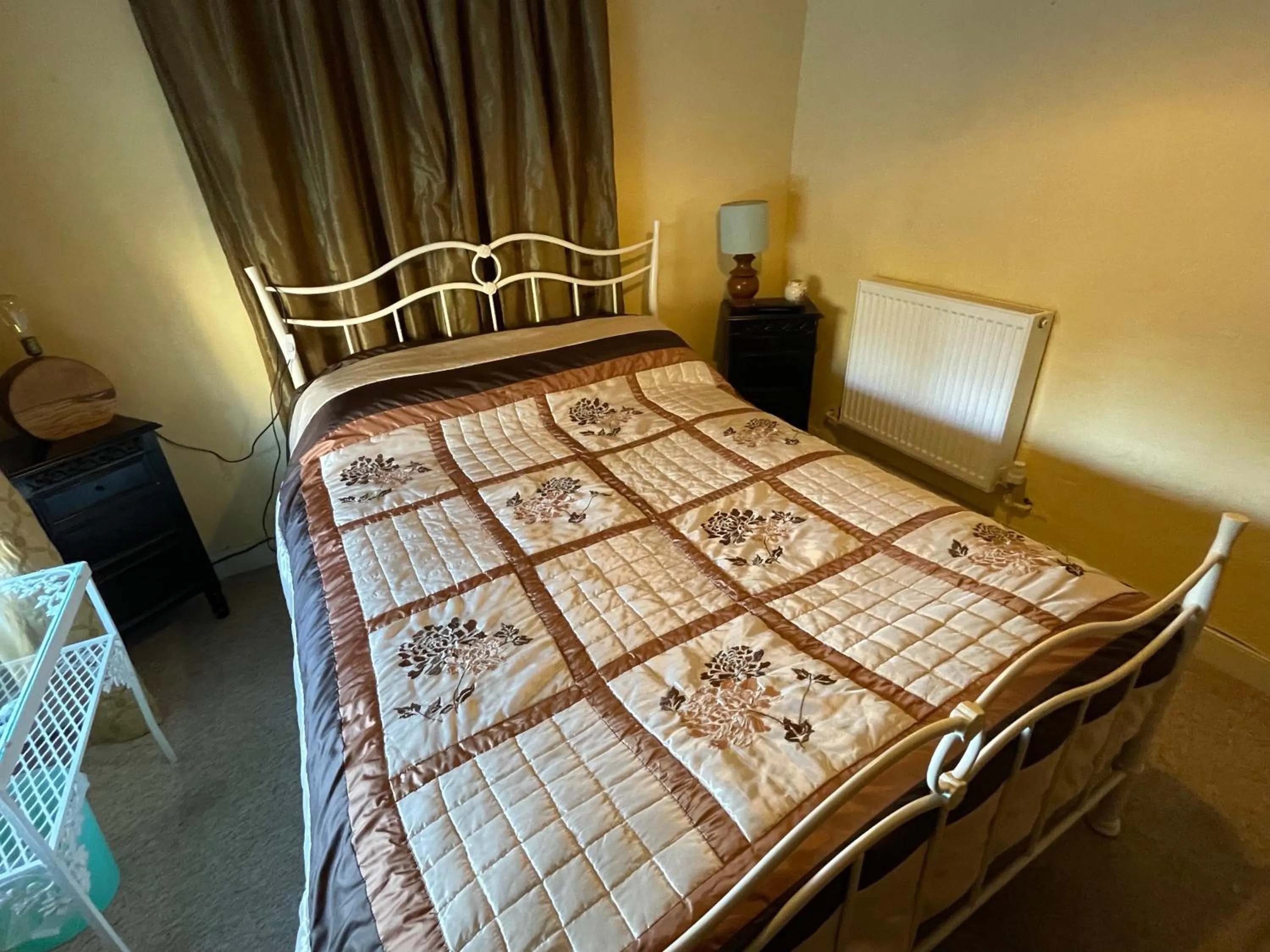 Bed in The Bridge Street Historic Guest House