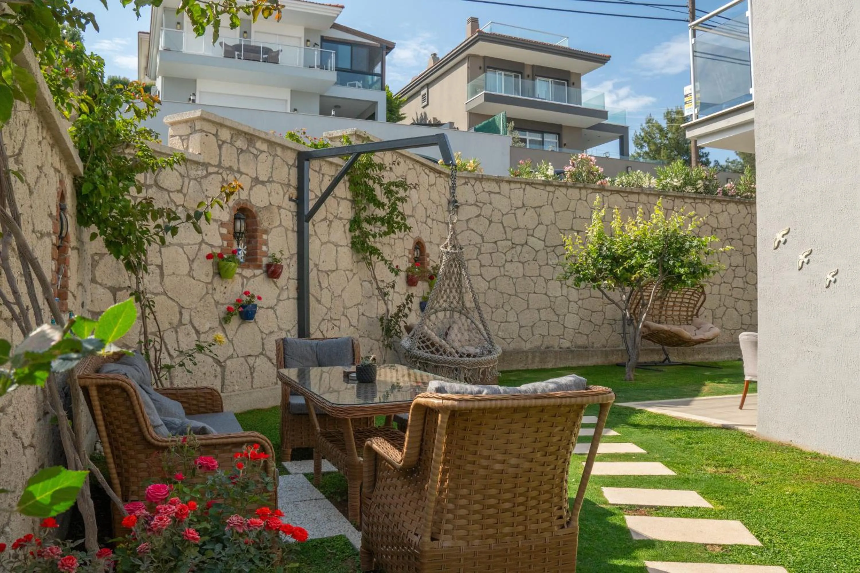 Garden in Siriusmi Hotel