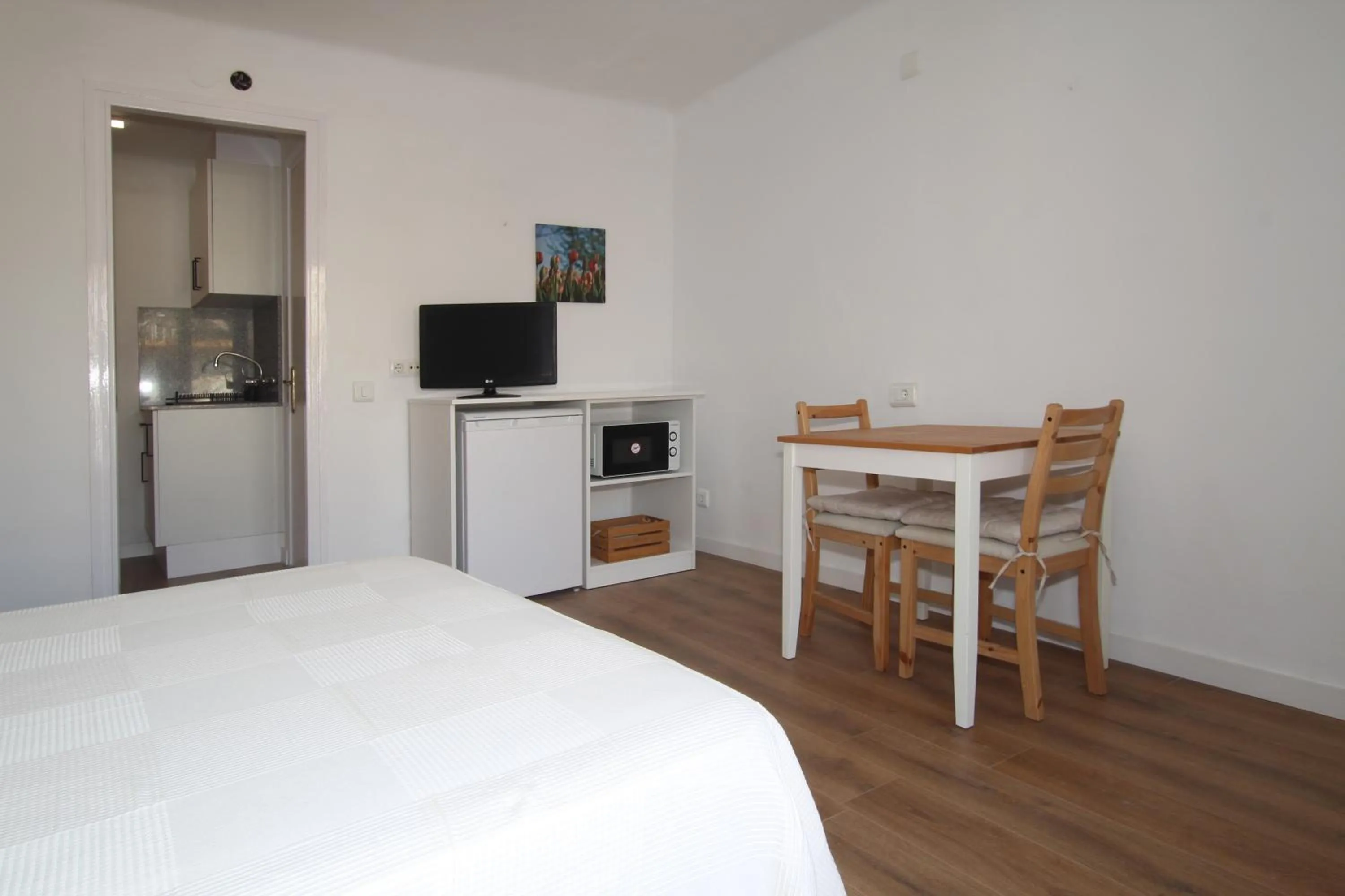 TV and multimedia, Bed in Apartamentos El Sol II