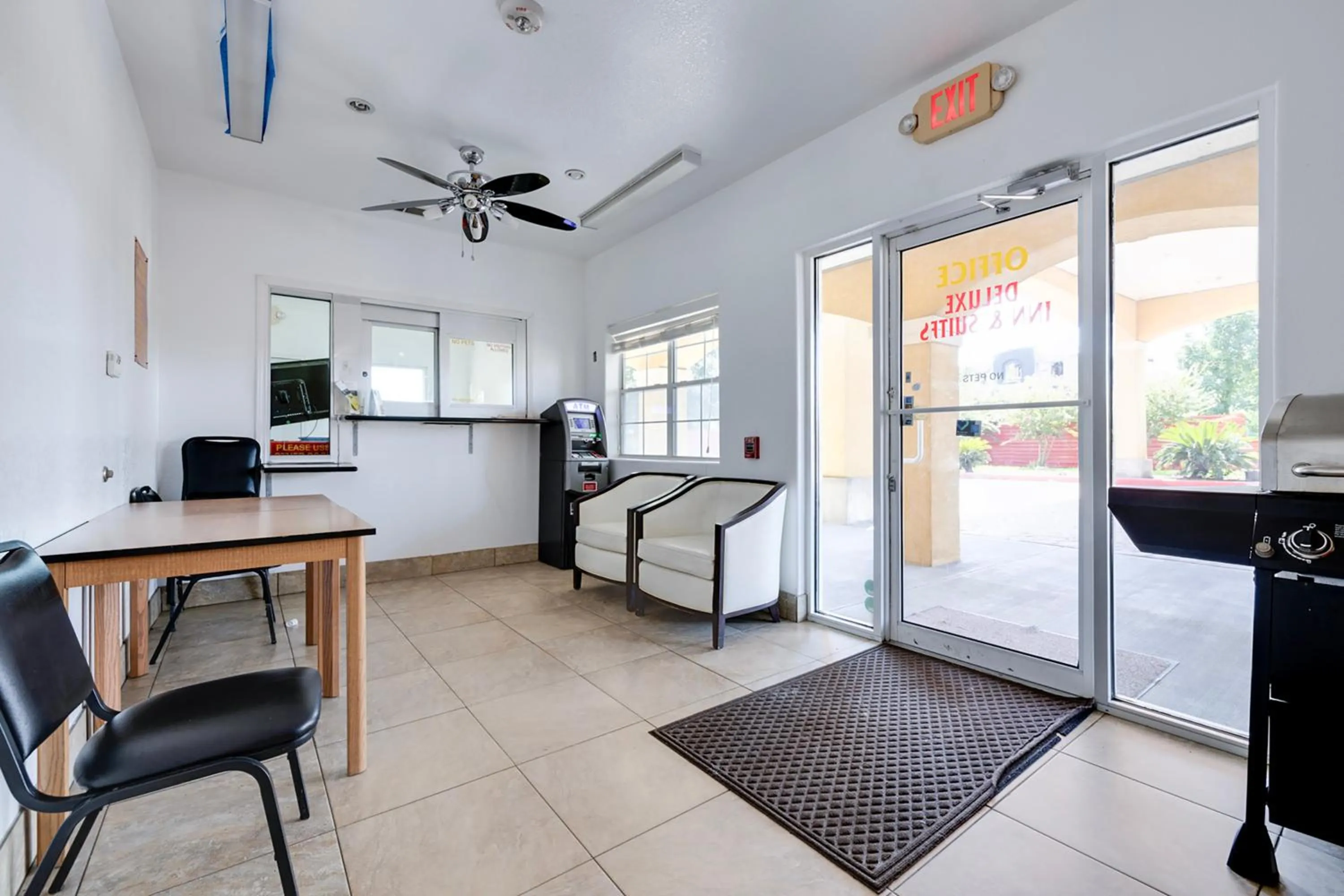 Lobby or reception, Bed in Capital O Deluxe Inn Channelview Houston I-10