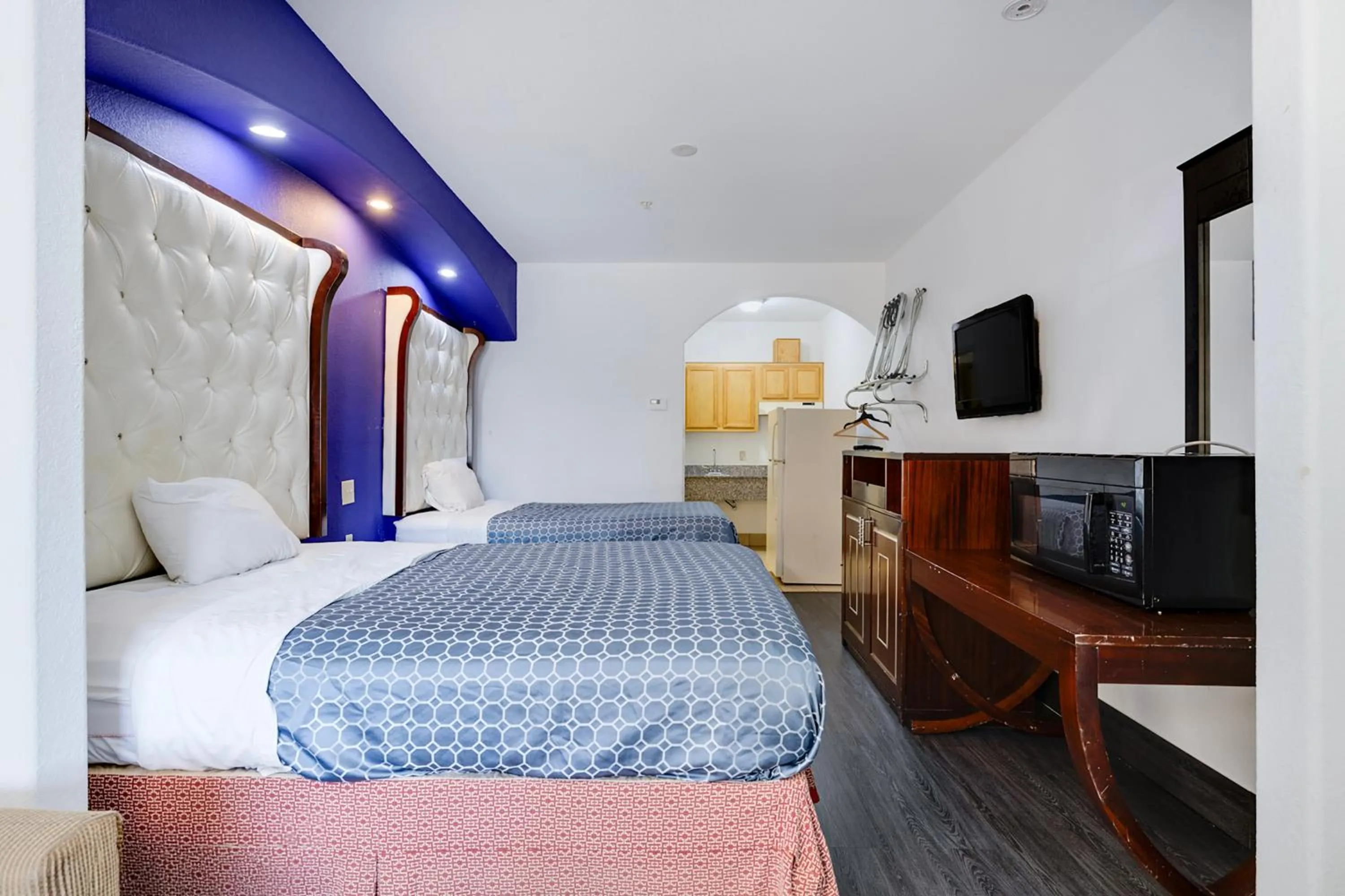 Bedroom, Bed in Capital O Deluxe Inn Channelview Houston I-10