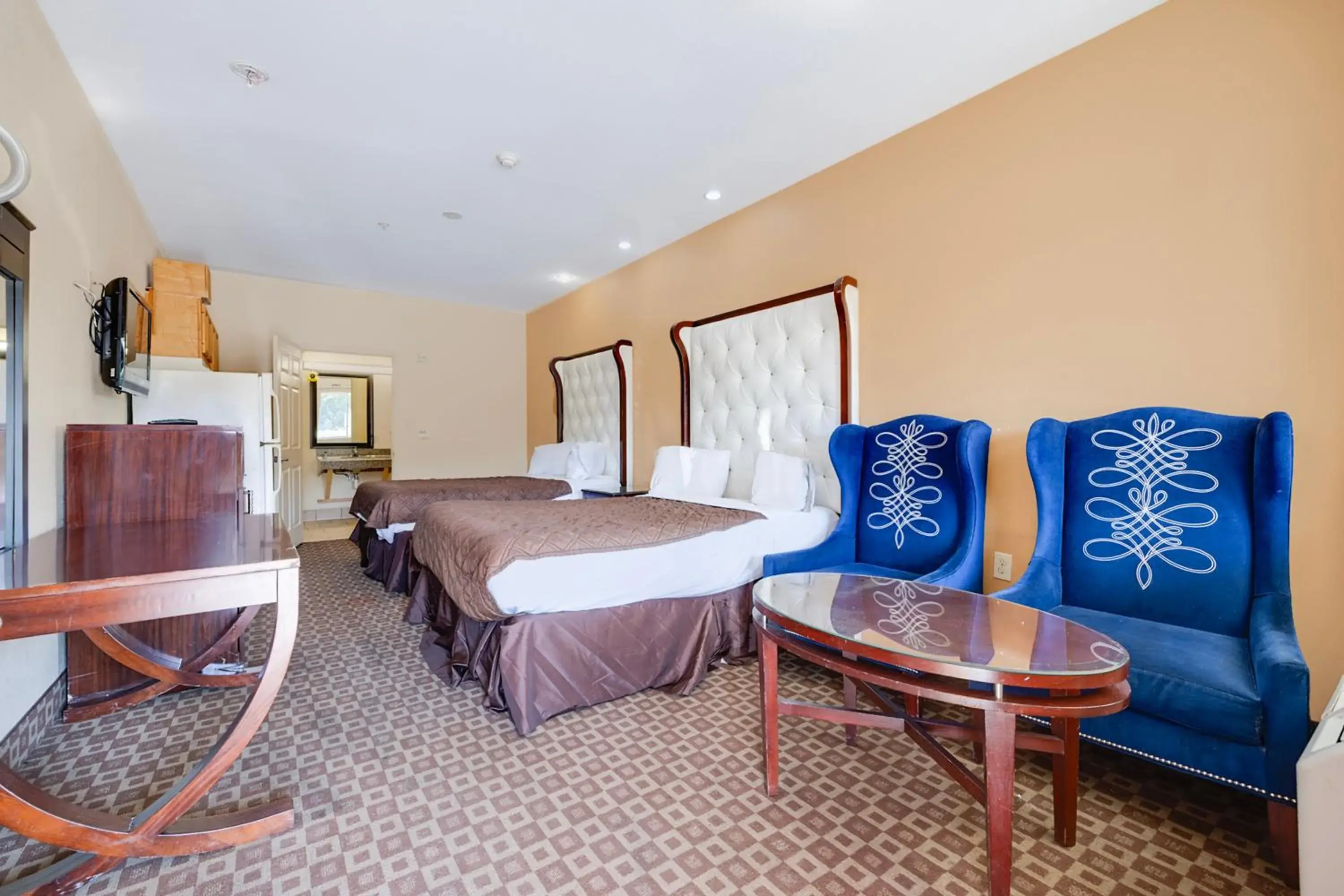 2 Queen Beds Accessible with Kitchenette in Capital O Deluxe Inn Channelview Houston I-10 2 Queen Beds Accessible with Kitchenette in Capital O Deluxe Inn Channelview Houston I-10