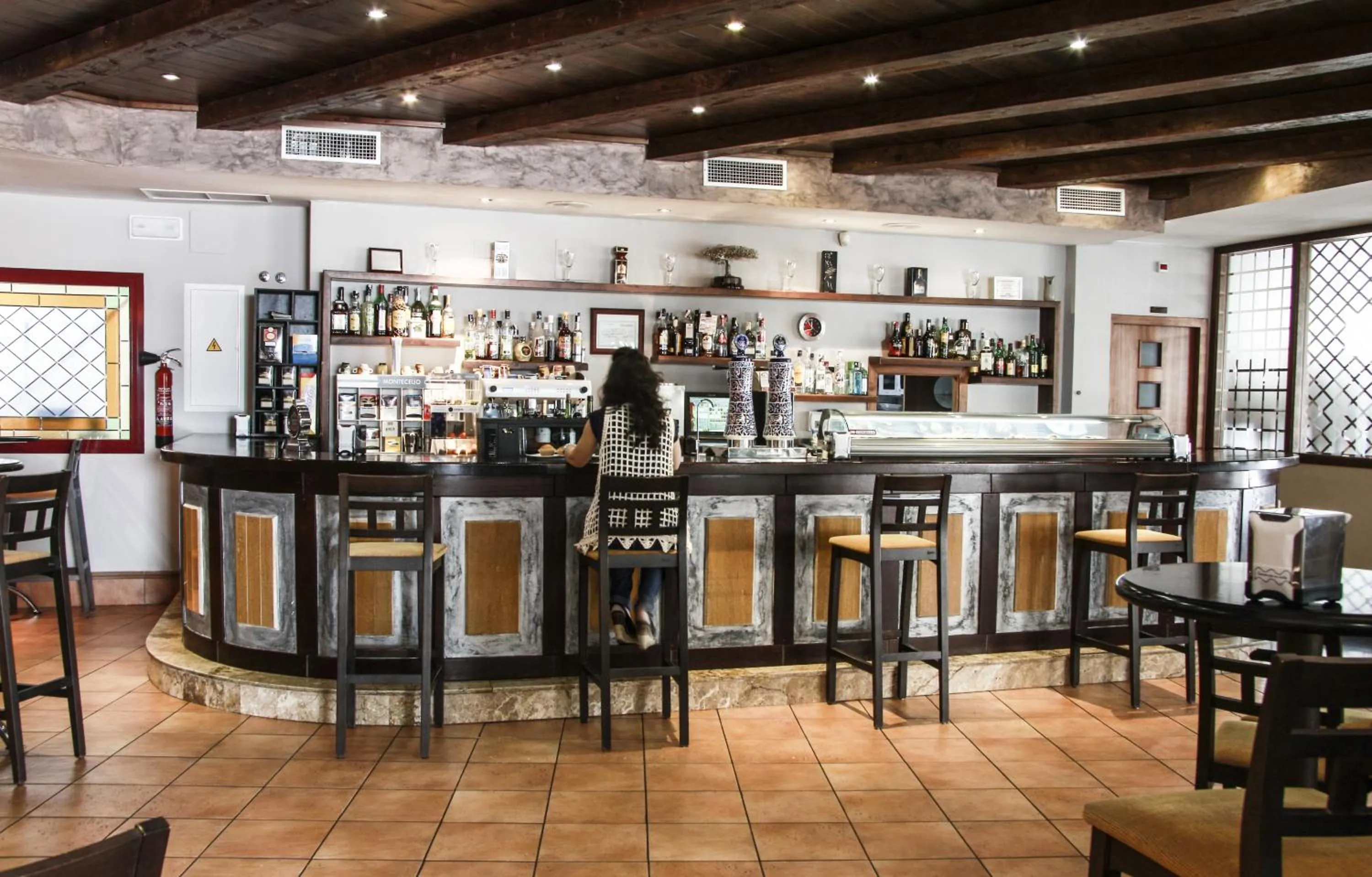 Restaurant/places to eat in Hotel Rocio