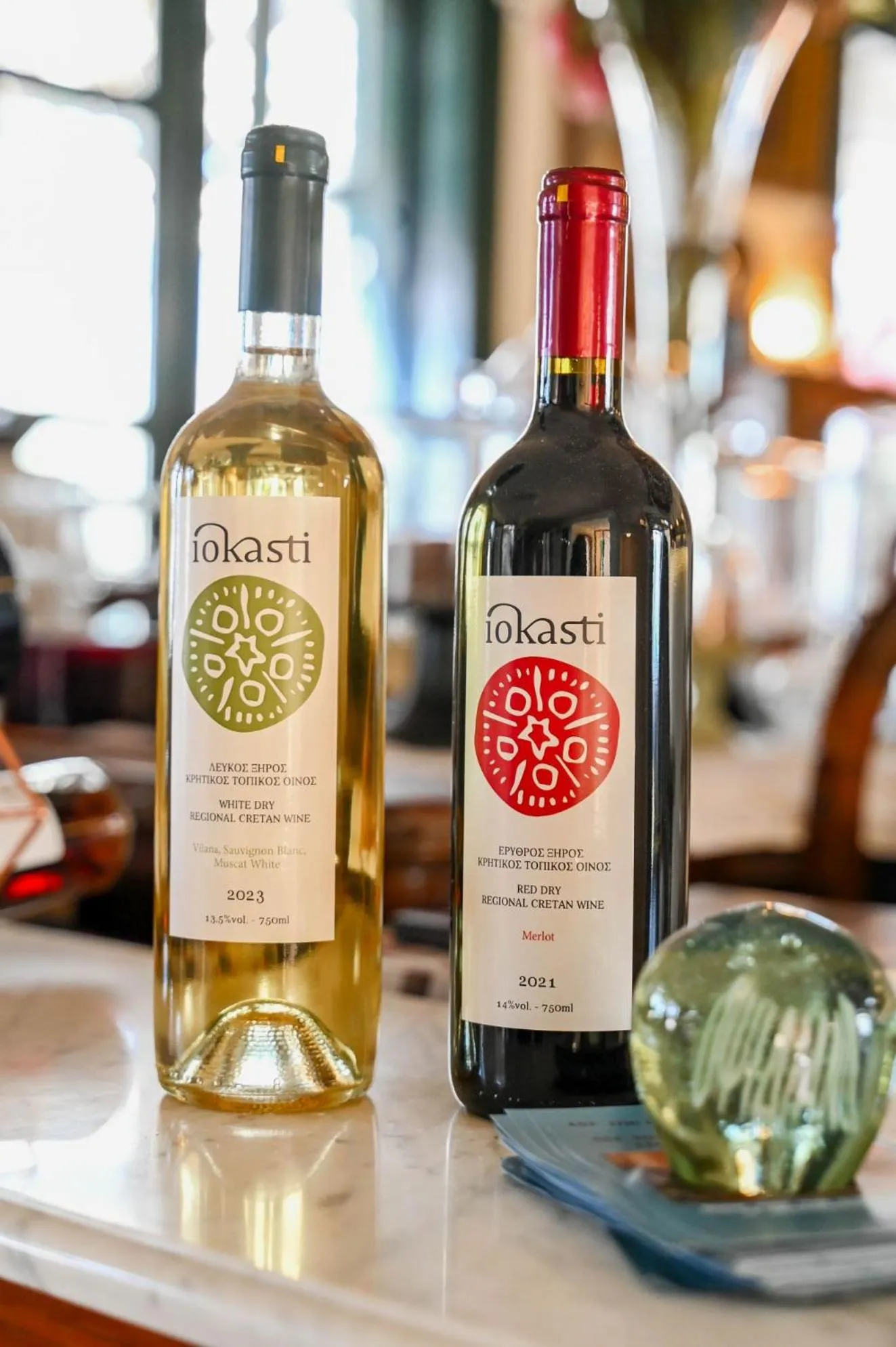 Restaurant/places to eat in Villa Iokasti