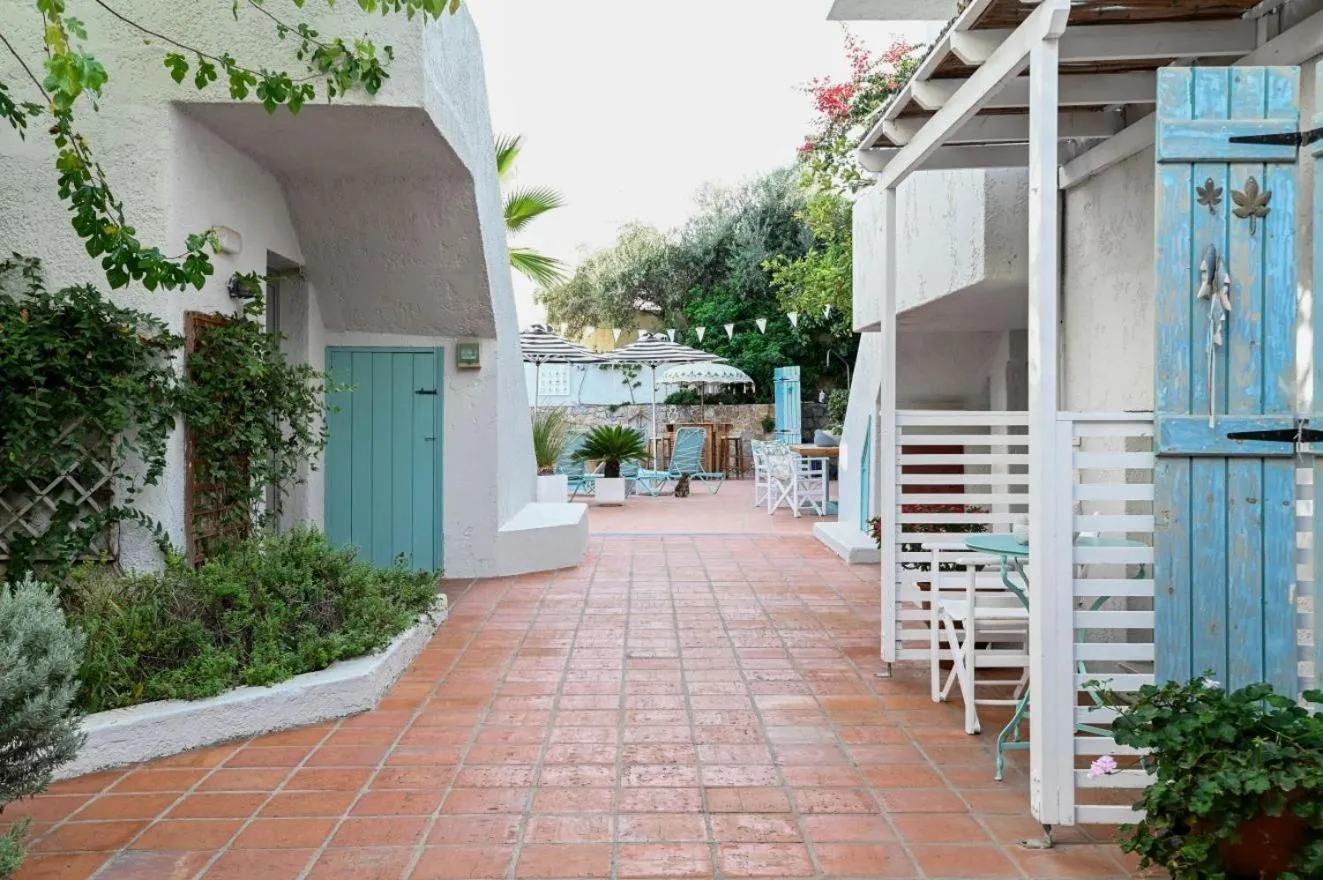 Property building in Villa Iokasti