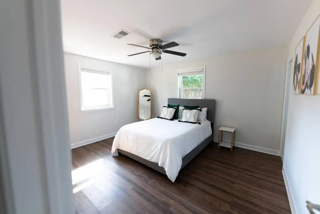 Bed in Relaxing 5-Bedroom Villa with Outdoor Oasis