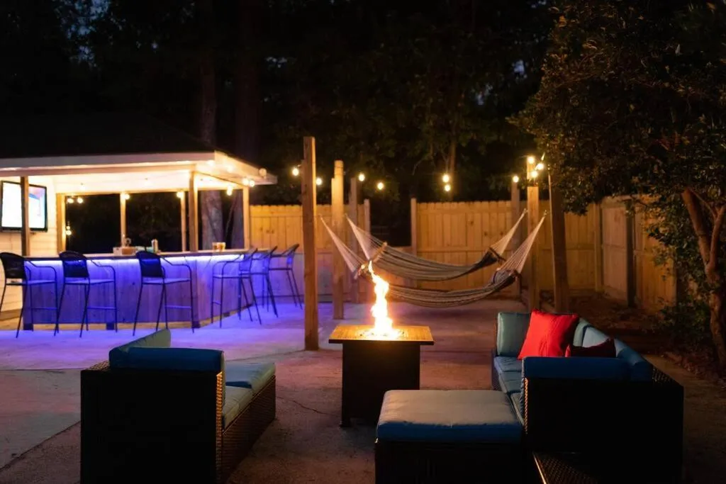 Relaxing 5-Bedroom Villa with Outdoor Oasis