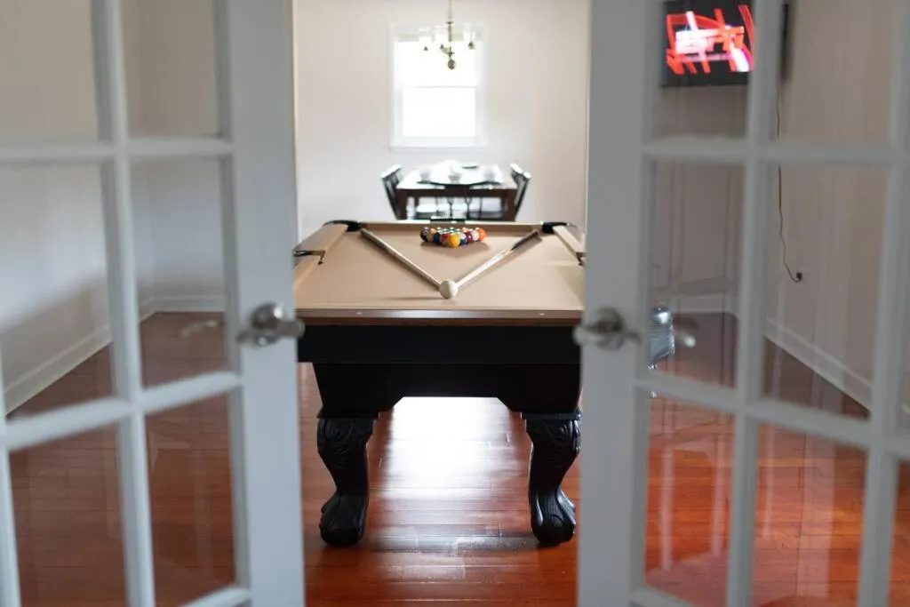 Relaxing 5-Bedroom Villa with Outdoor Oasis