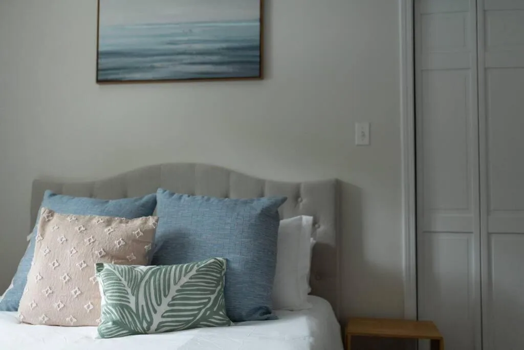 Relaxing 5-Bedroom Villa with Outdoor Oasis