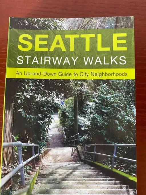 Tiny House with private Hot Tub near Seattle