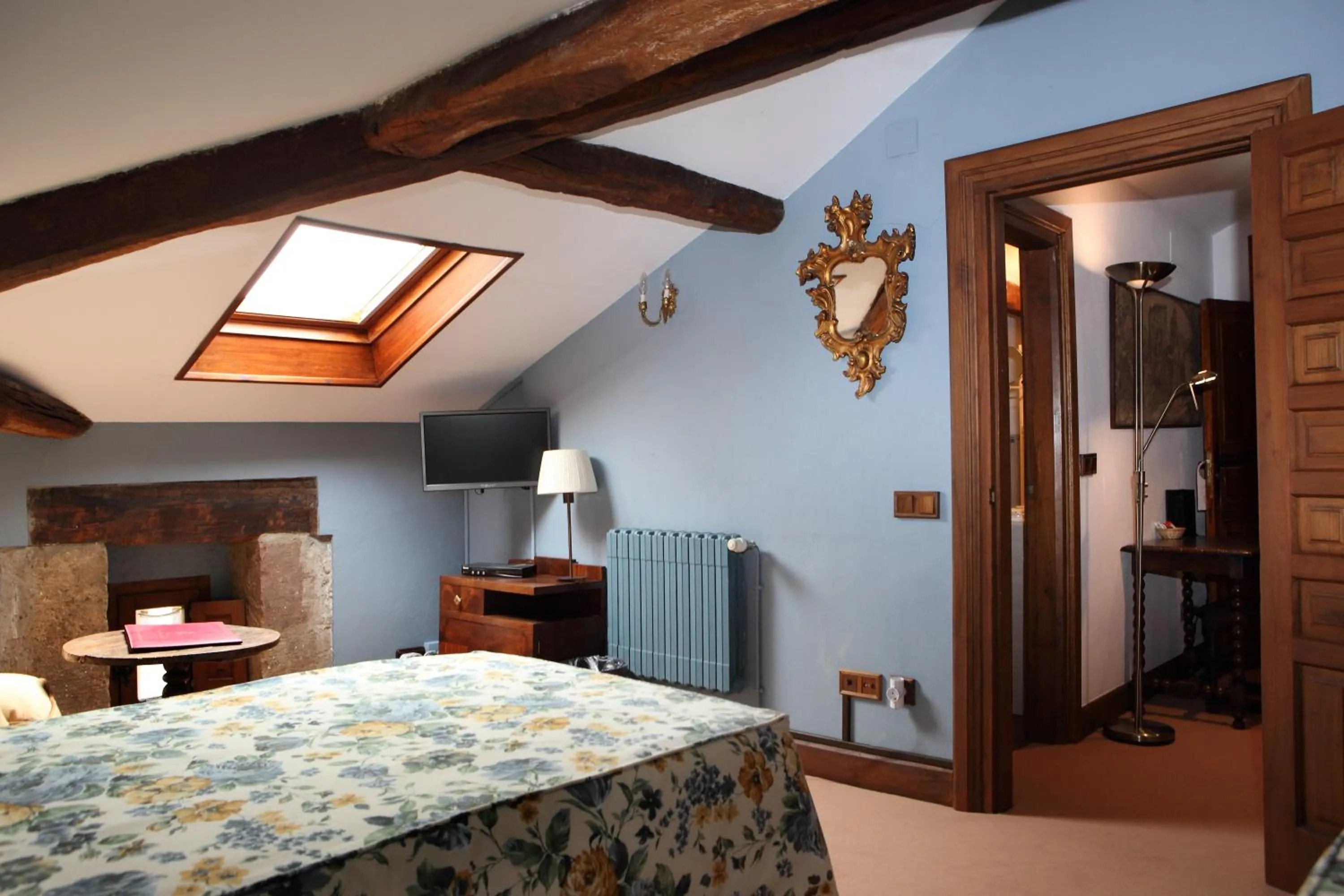 Bedroom, Bed in Posada La Torre de La Quintana