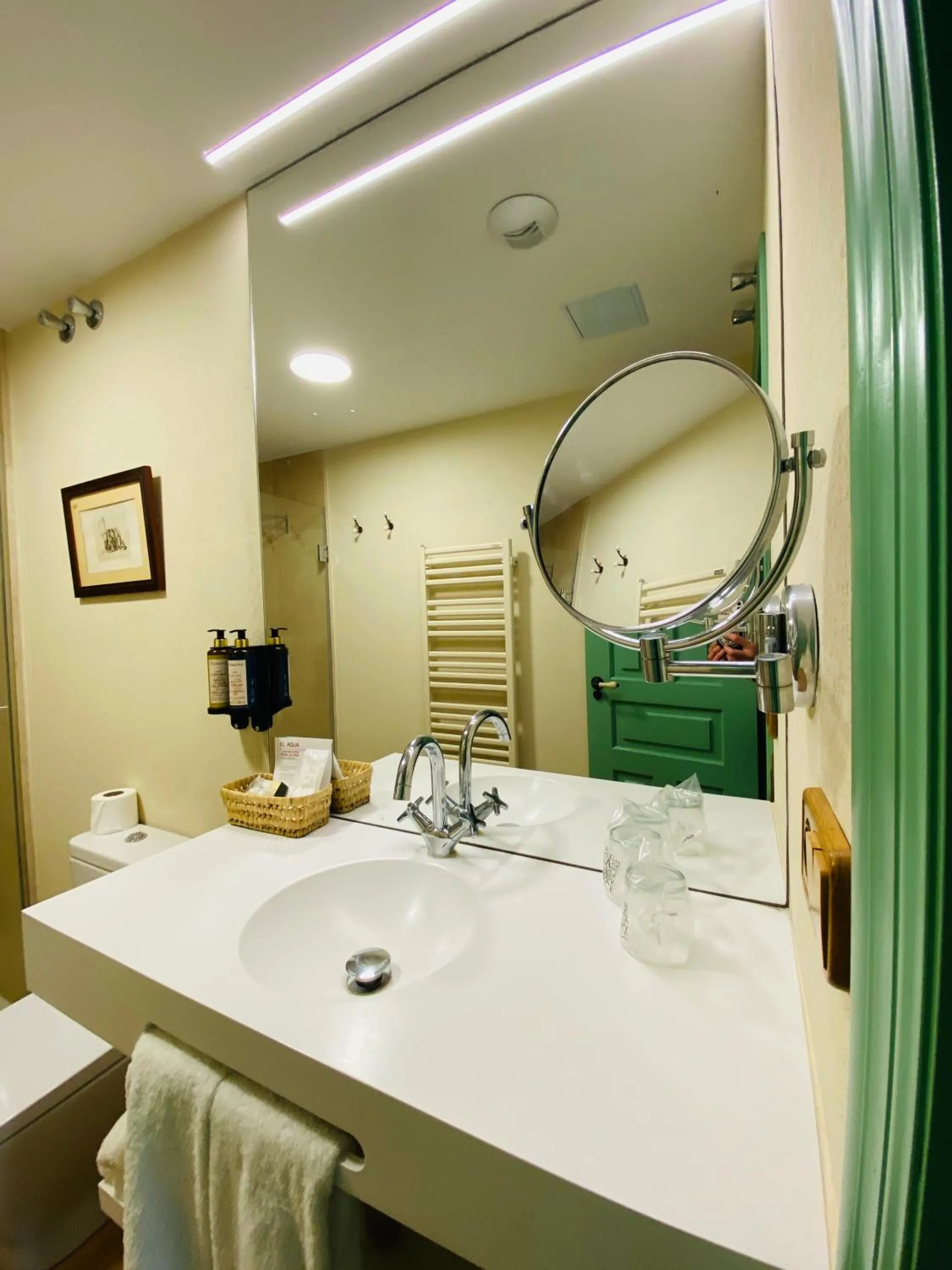 Bathroom in Posada La Torre de La Quintana