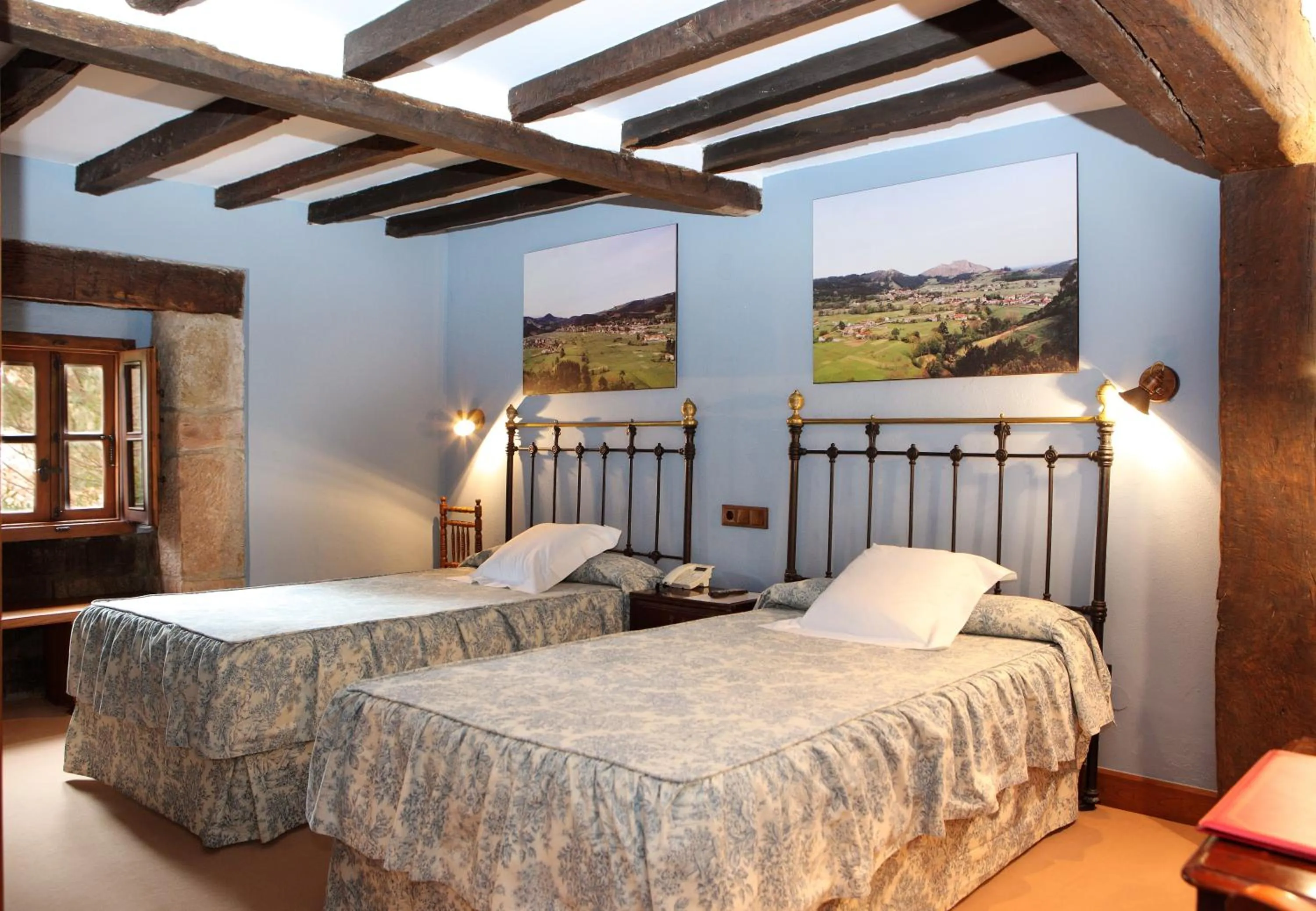 Decorative detail, Bed in Posada La Torre de La Quintana