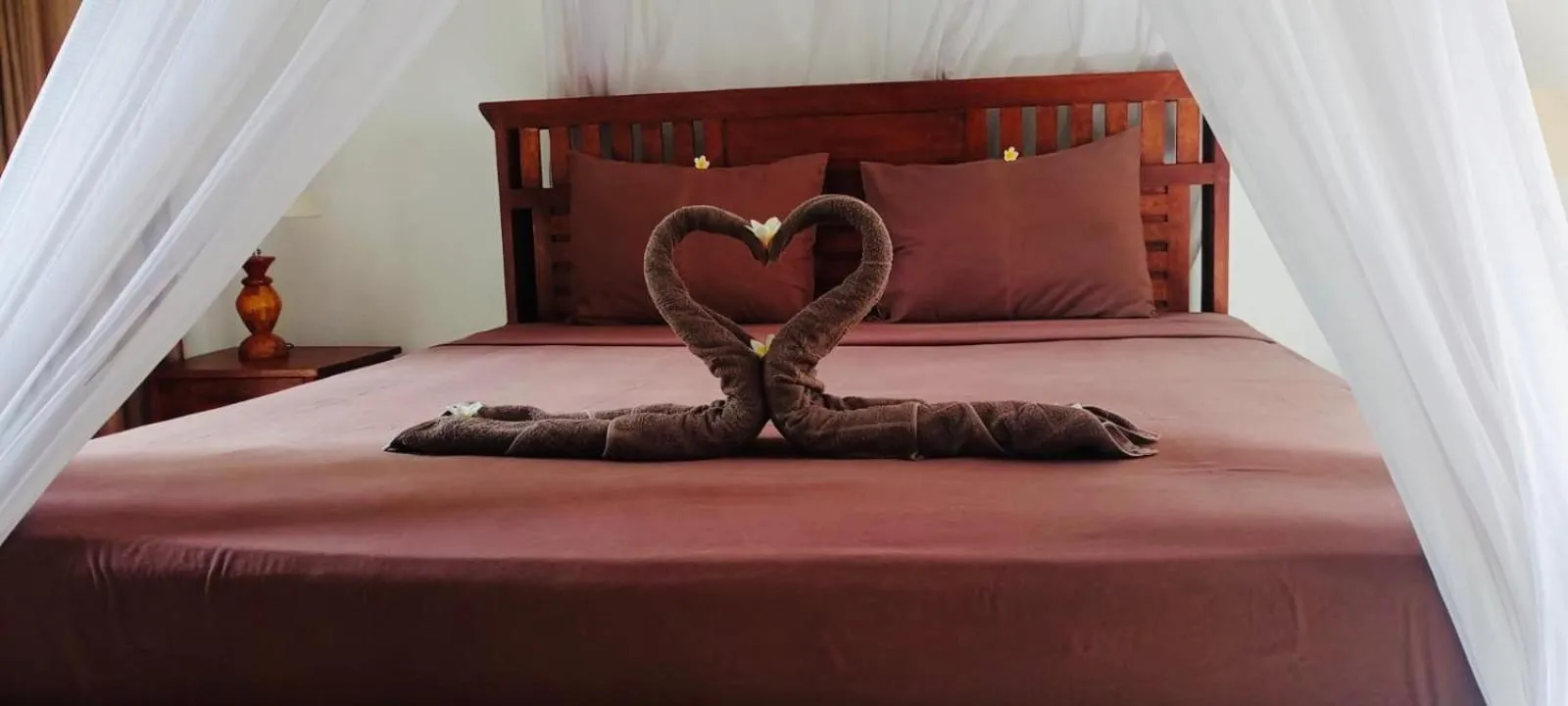 Bed in Puring Bungalows