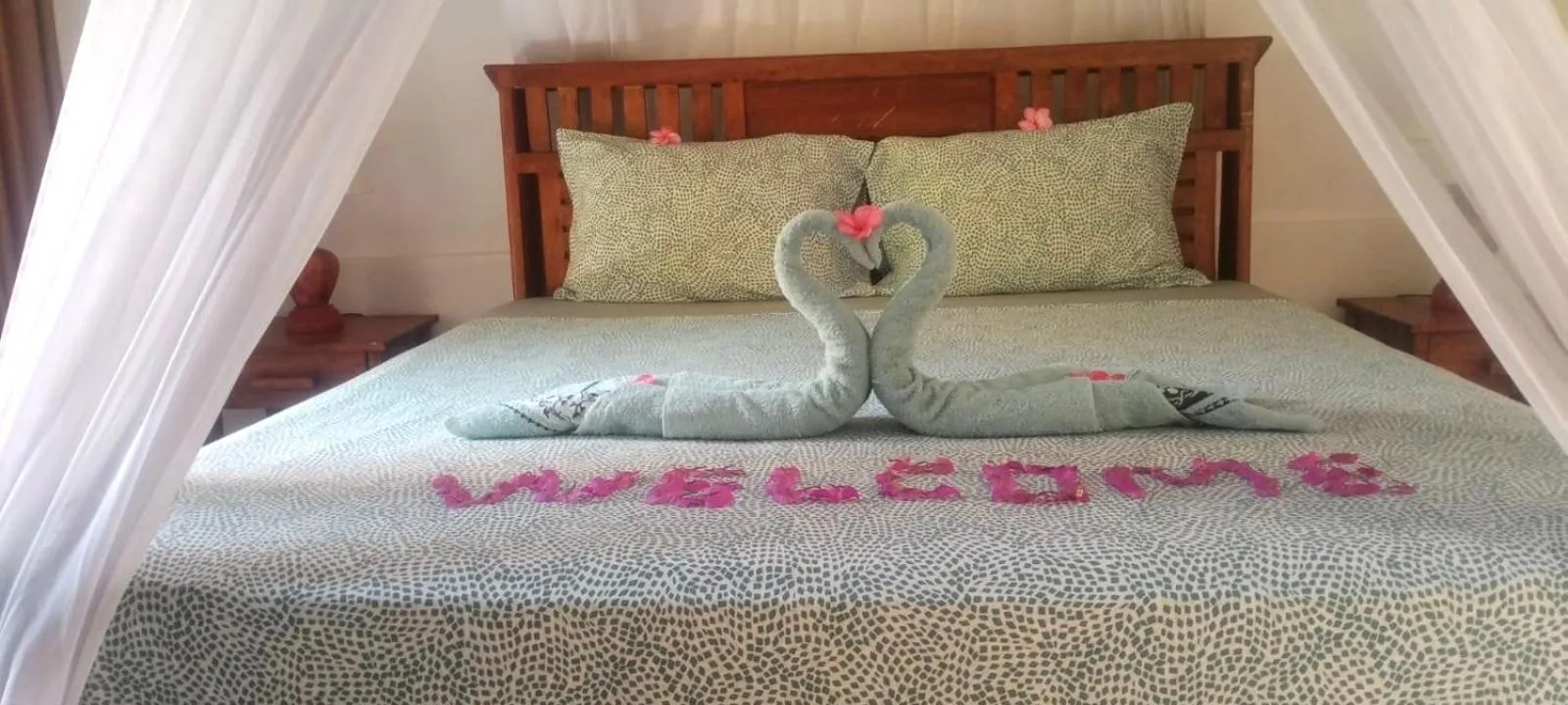 Bed in Puring Bungalows