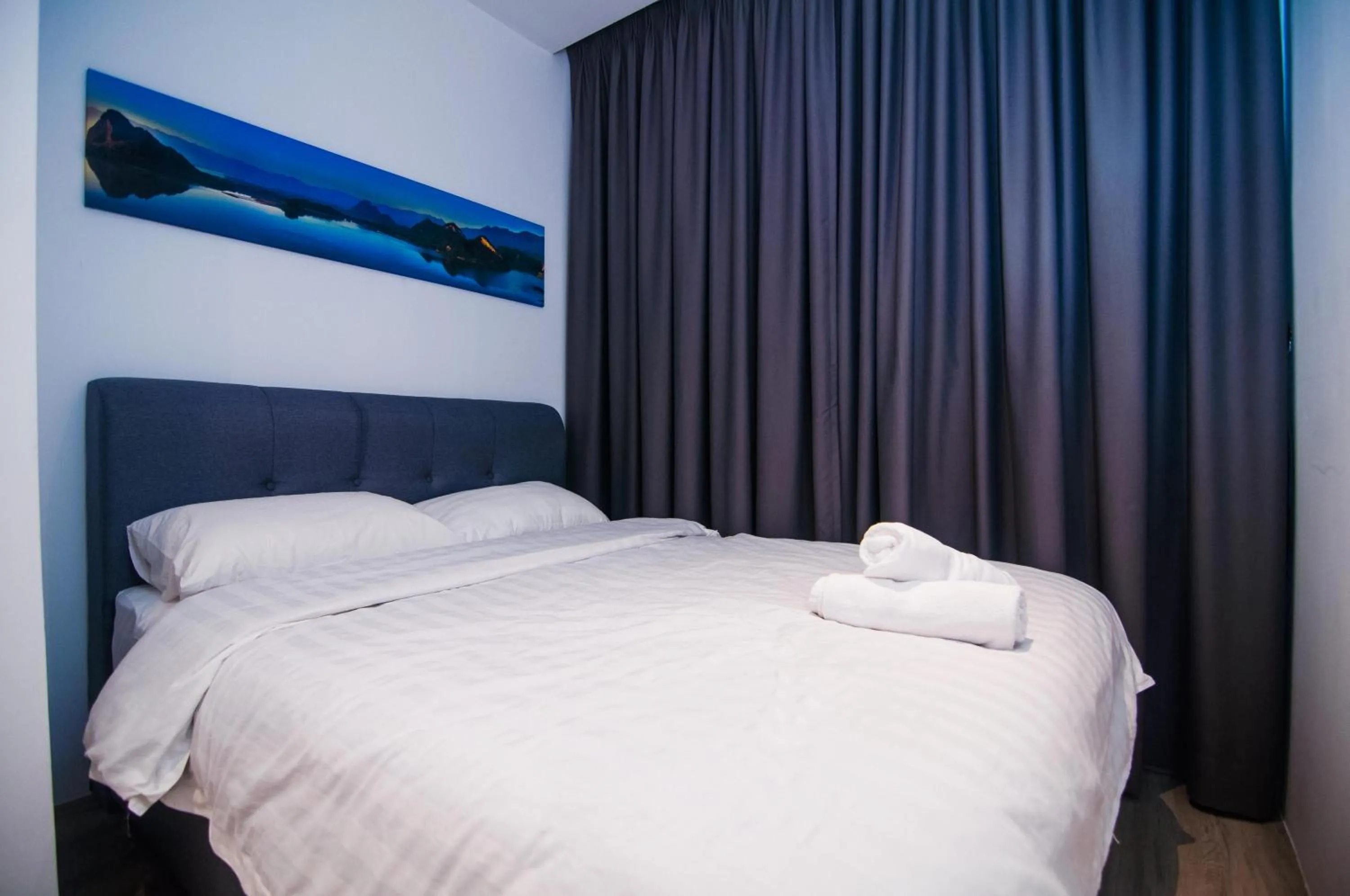 Bed in Lumi Tropicana - Idealhub