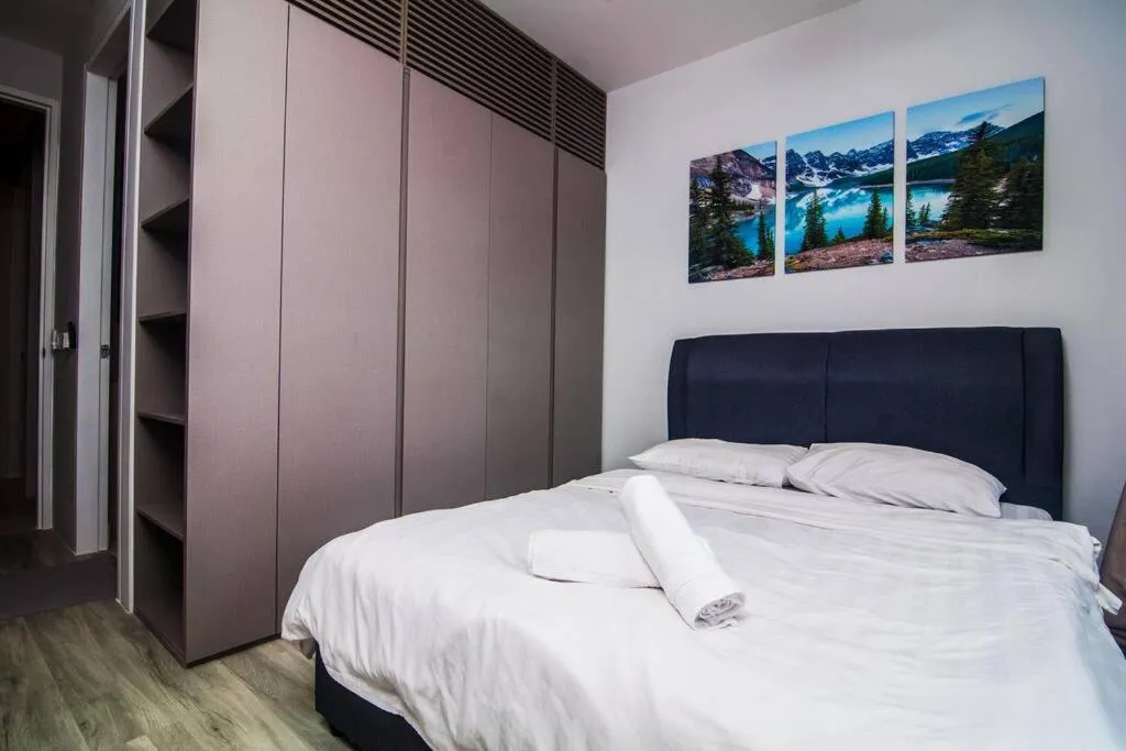 Bed in Lumi Tropicana - Idealhub