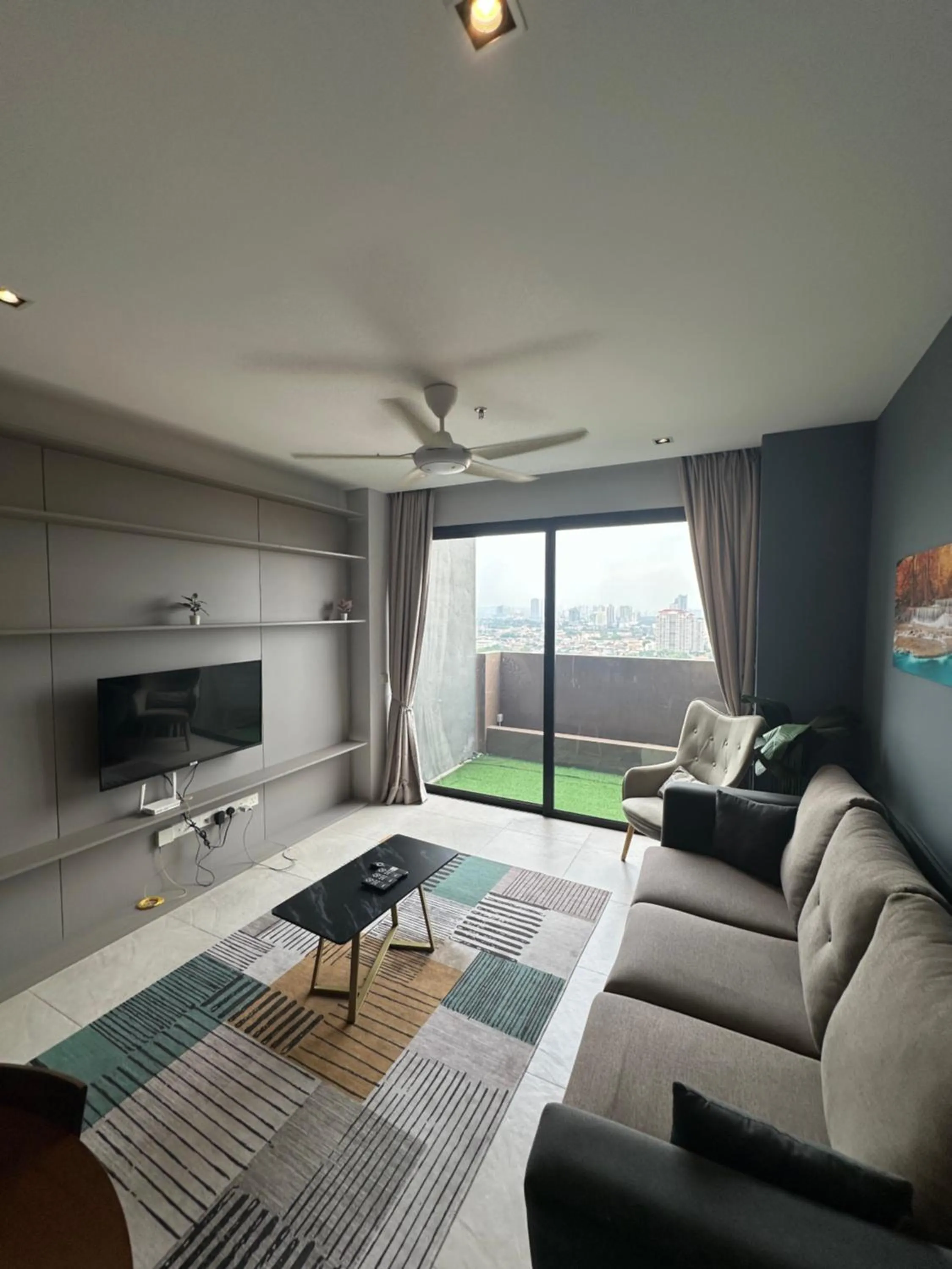 Lumi Tropicana - Idealhub