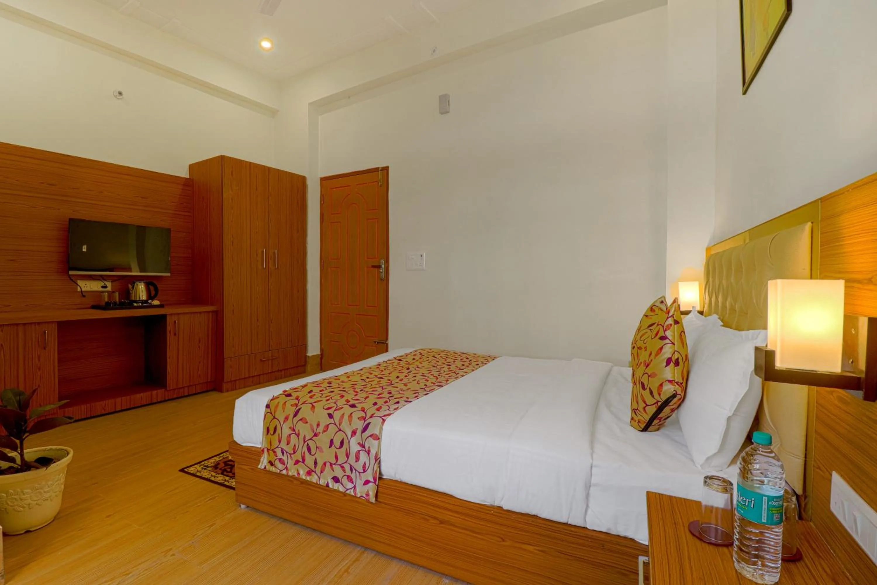 Photo of the whole room in Shanti Vilaas